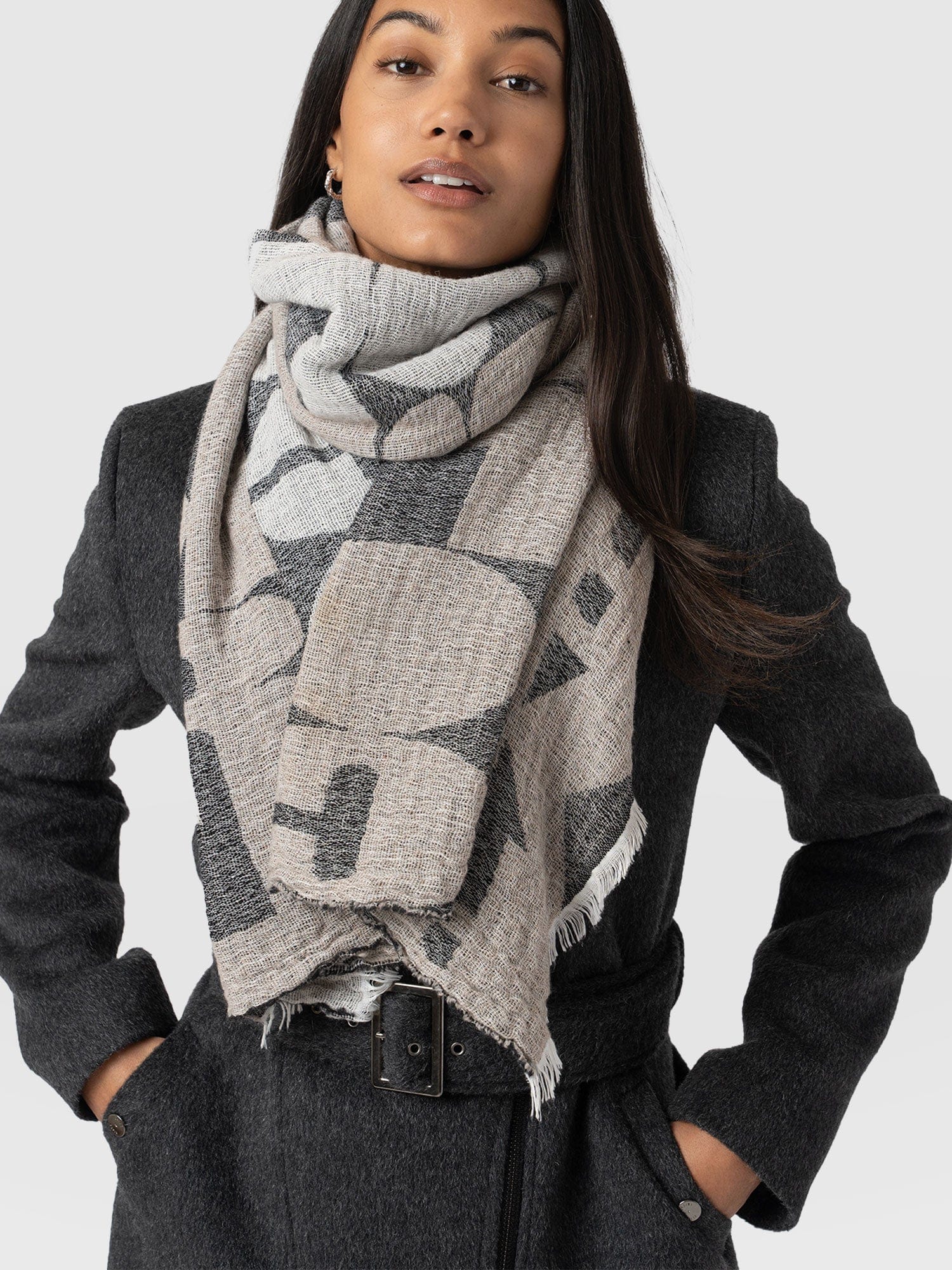 1-abstract-rock-scarf-black-cream-1.jpg