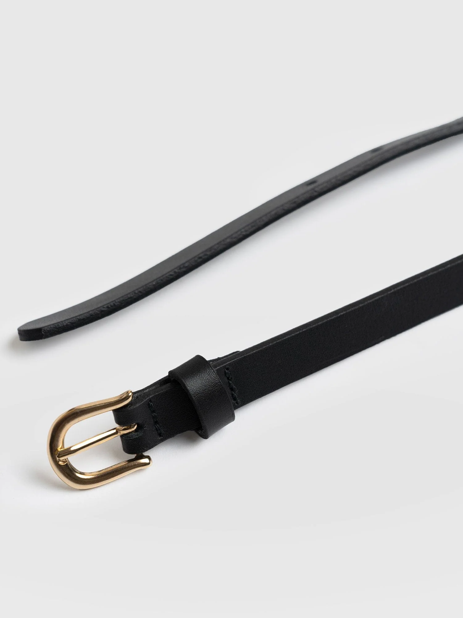 1005-axel-double-skinny-belt-black-1.webp