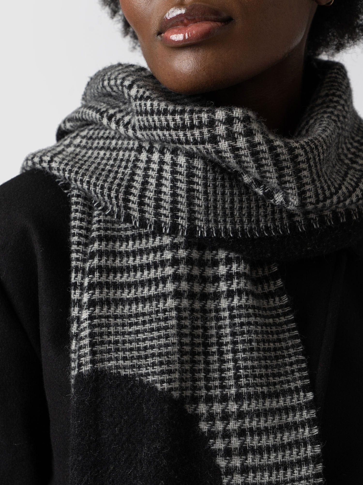 1093-blake-skull-scarf-black-1.jpg