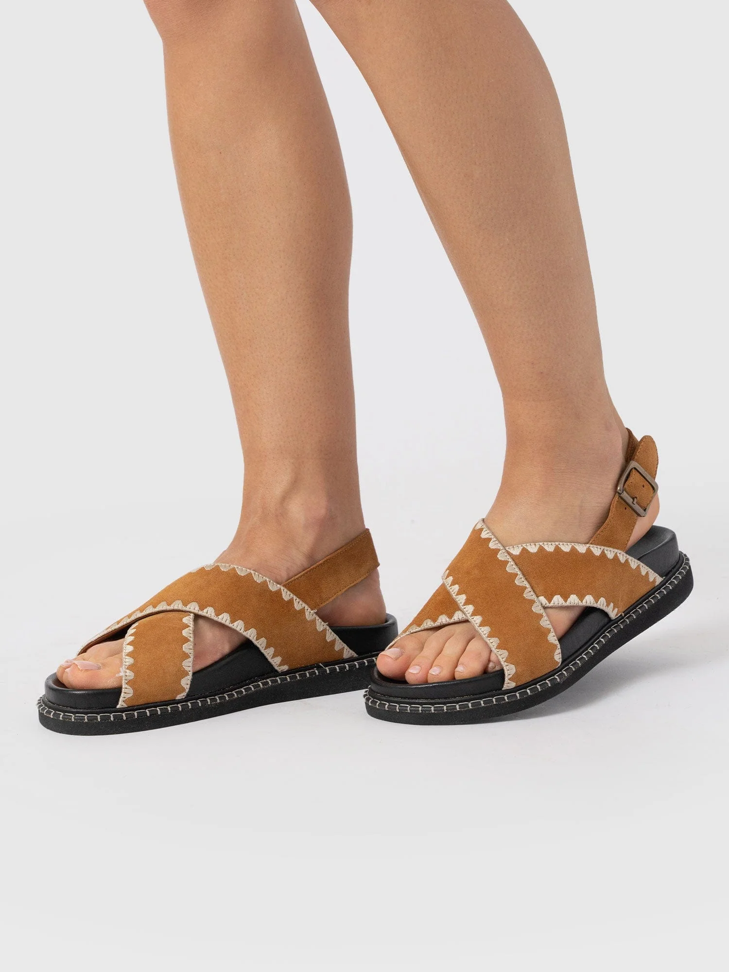 1132-bonnie-cross-over-sandals-tan-1.webp