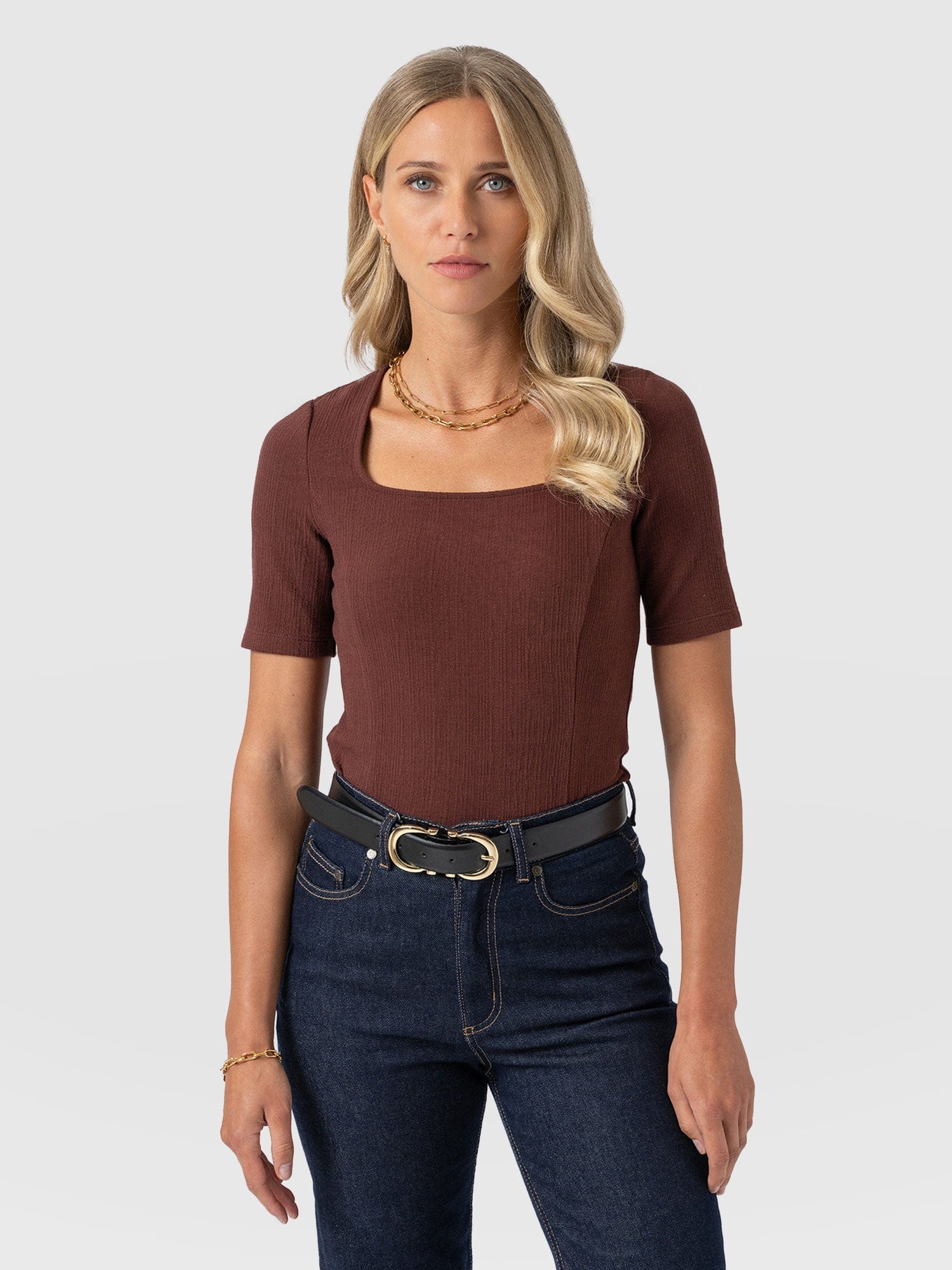 Akia Short Sleeve Tee - Maroon Textured