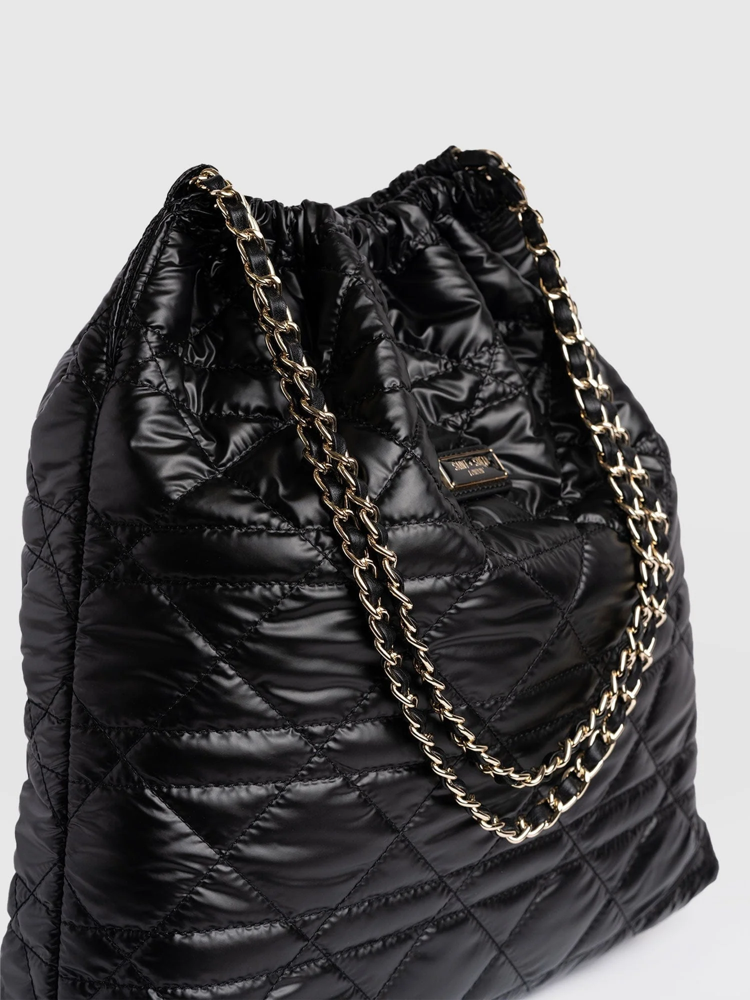 1649-camilla-drawstring-tote-bag-black-1.webp