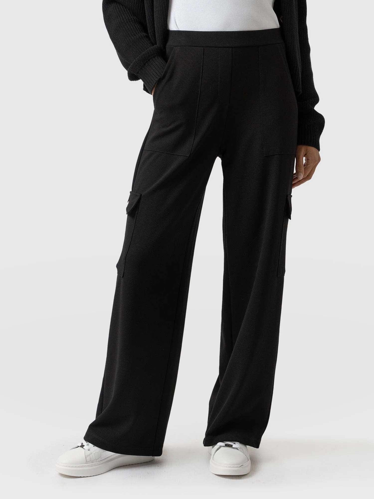 1670-cargo-chelsea-wide-leg-pant-black-1.webp