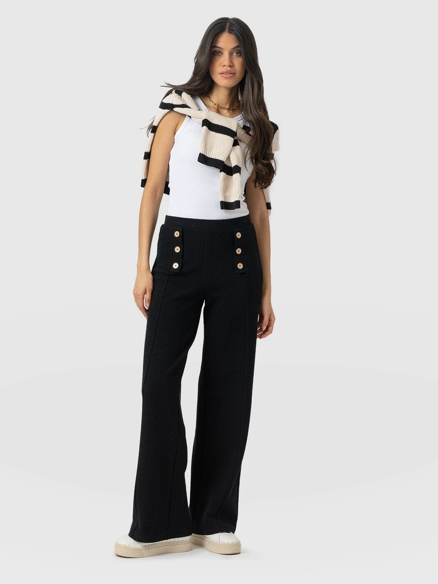 1892-chelsea-pant-black-textured-1.webp