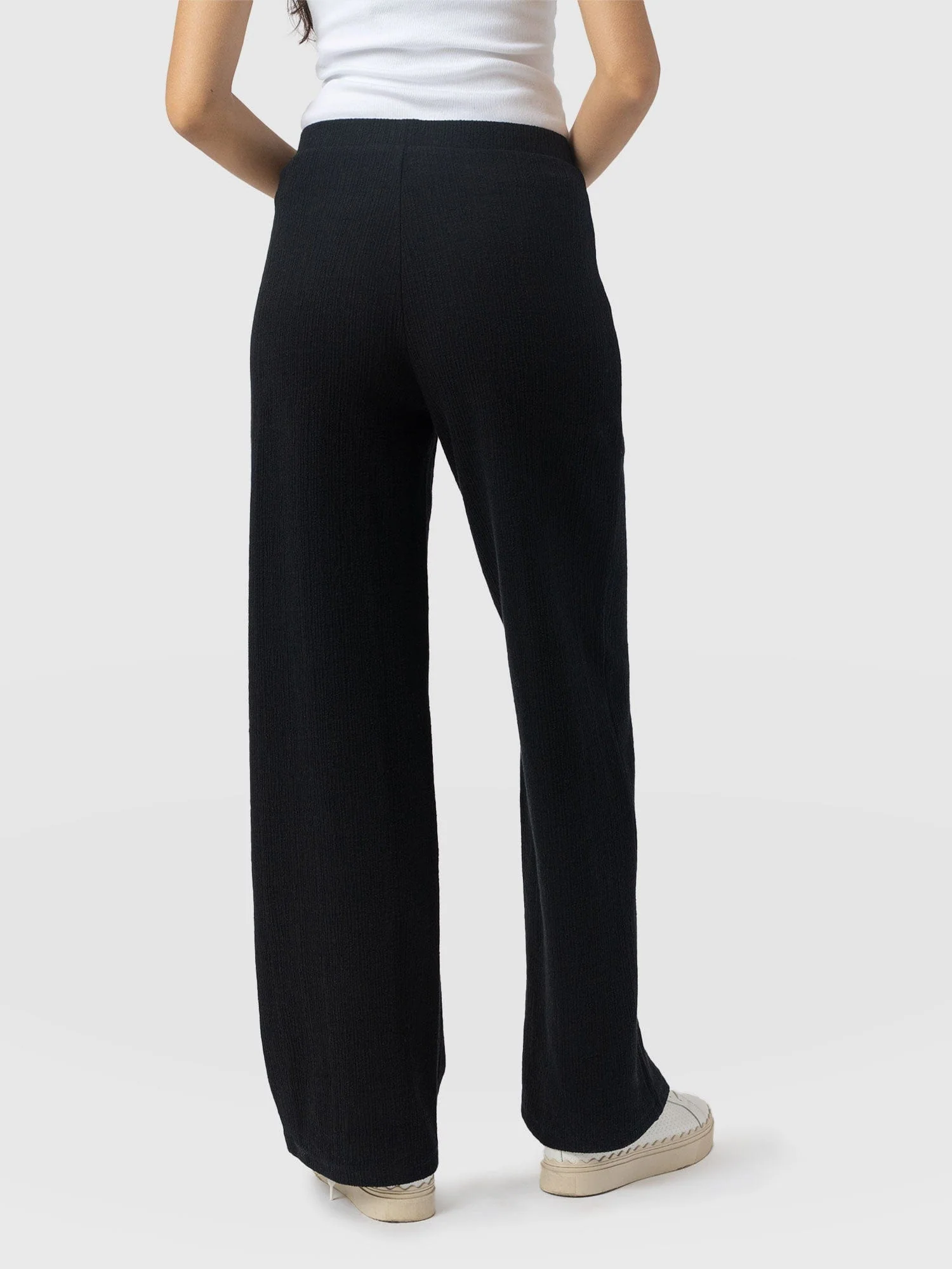 1892-chelsea-pant-black-textured-1.webp