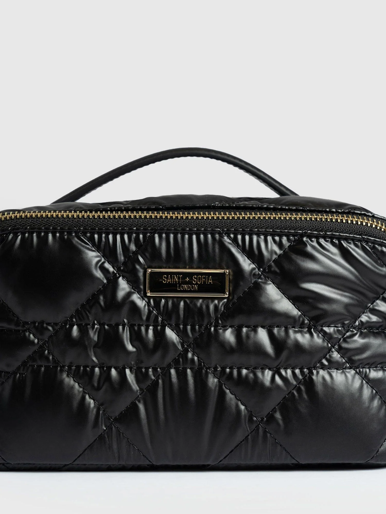 2162-cosmetics-wash-bag-black-1.webp