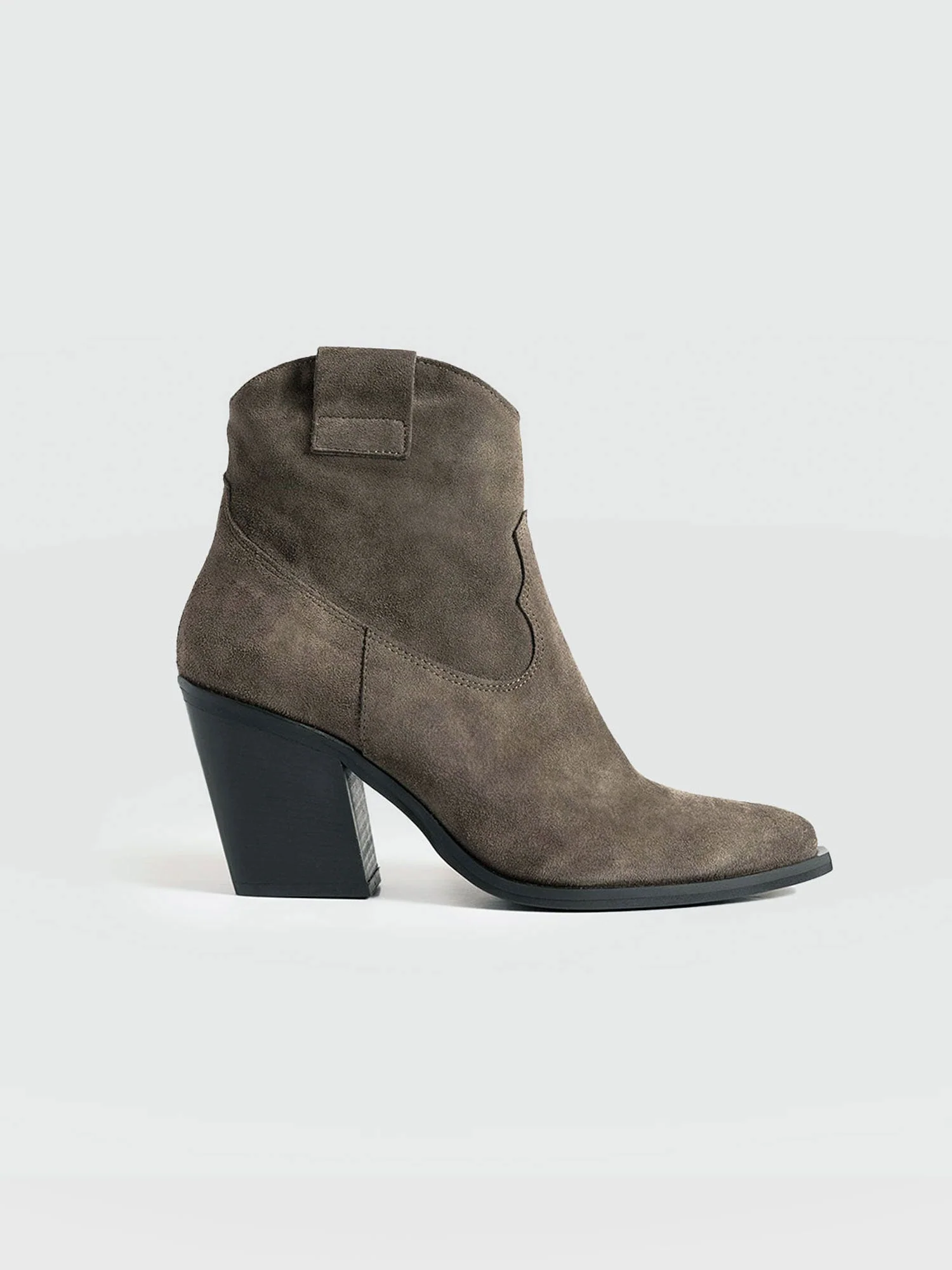 2466-dallas-mid-boot-taupe-1.webp