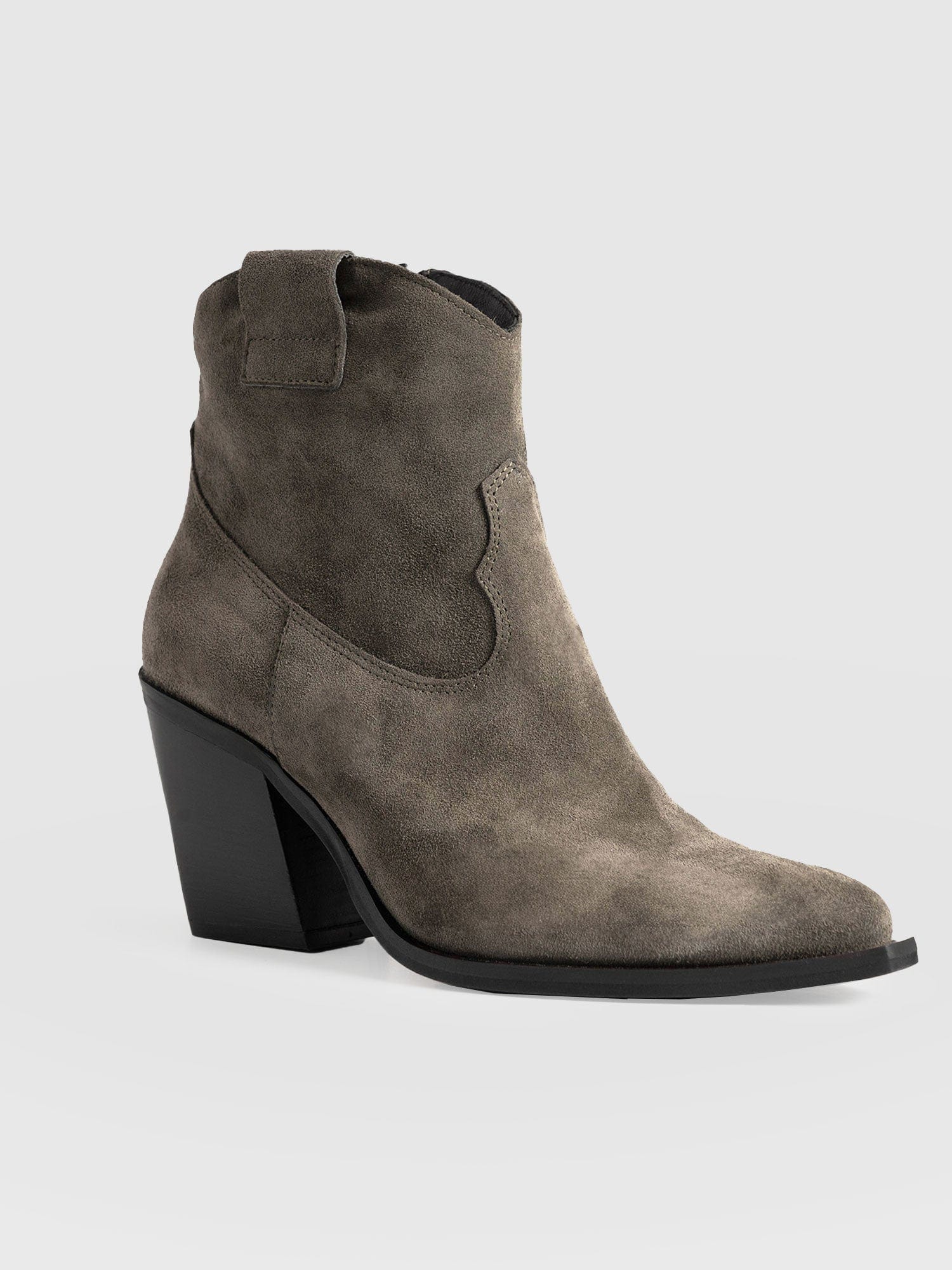 2466-dallas-mid-boot-taupe-1.webp
