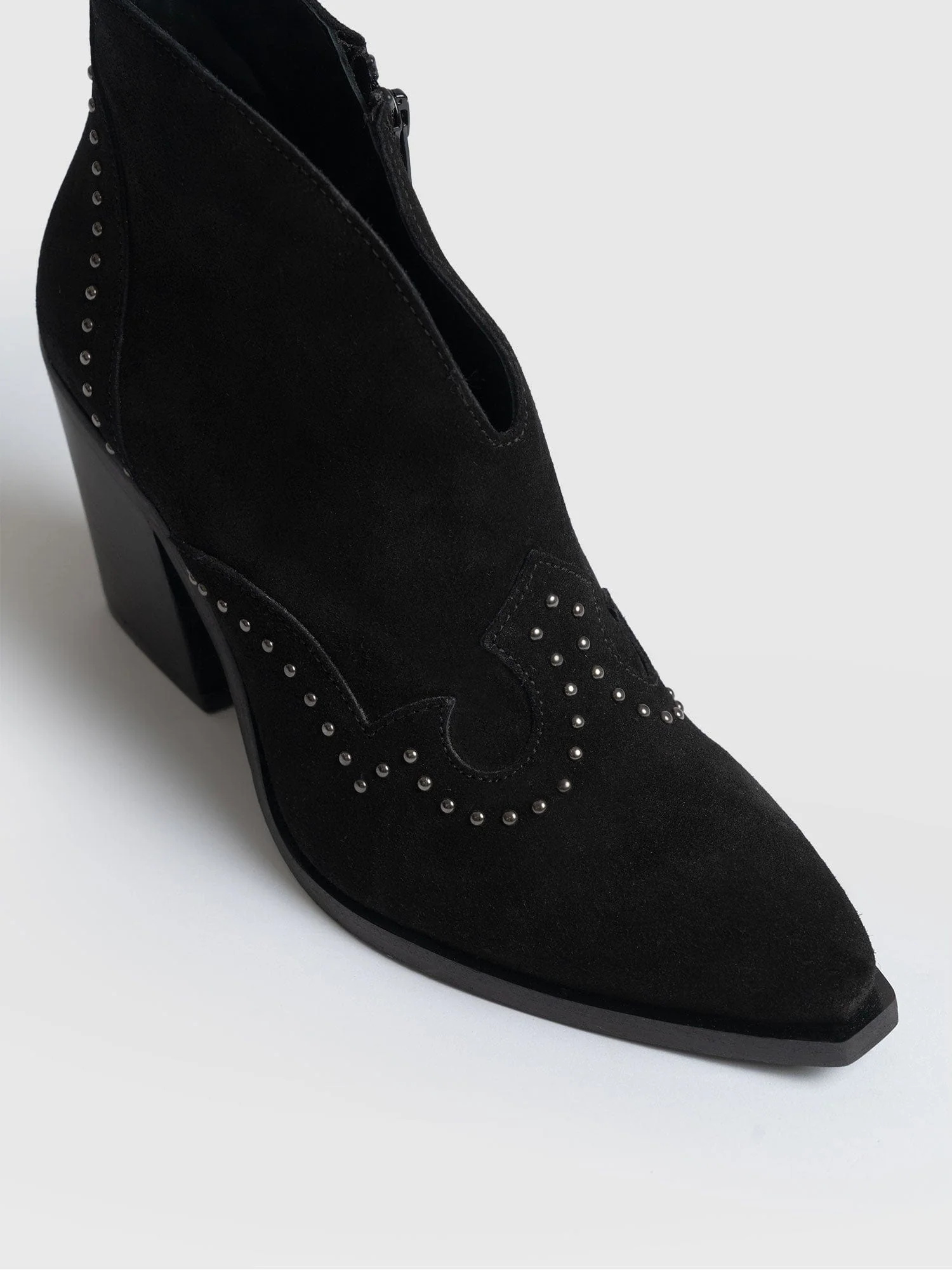 2474-dallas-studded-ankle-boot-black-1.webp
