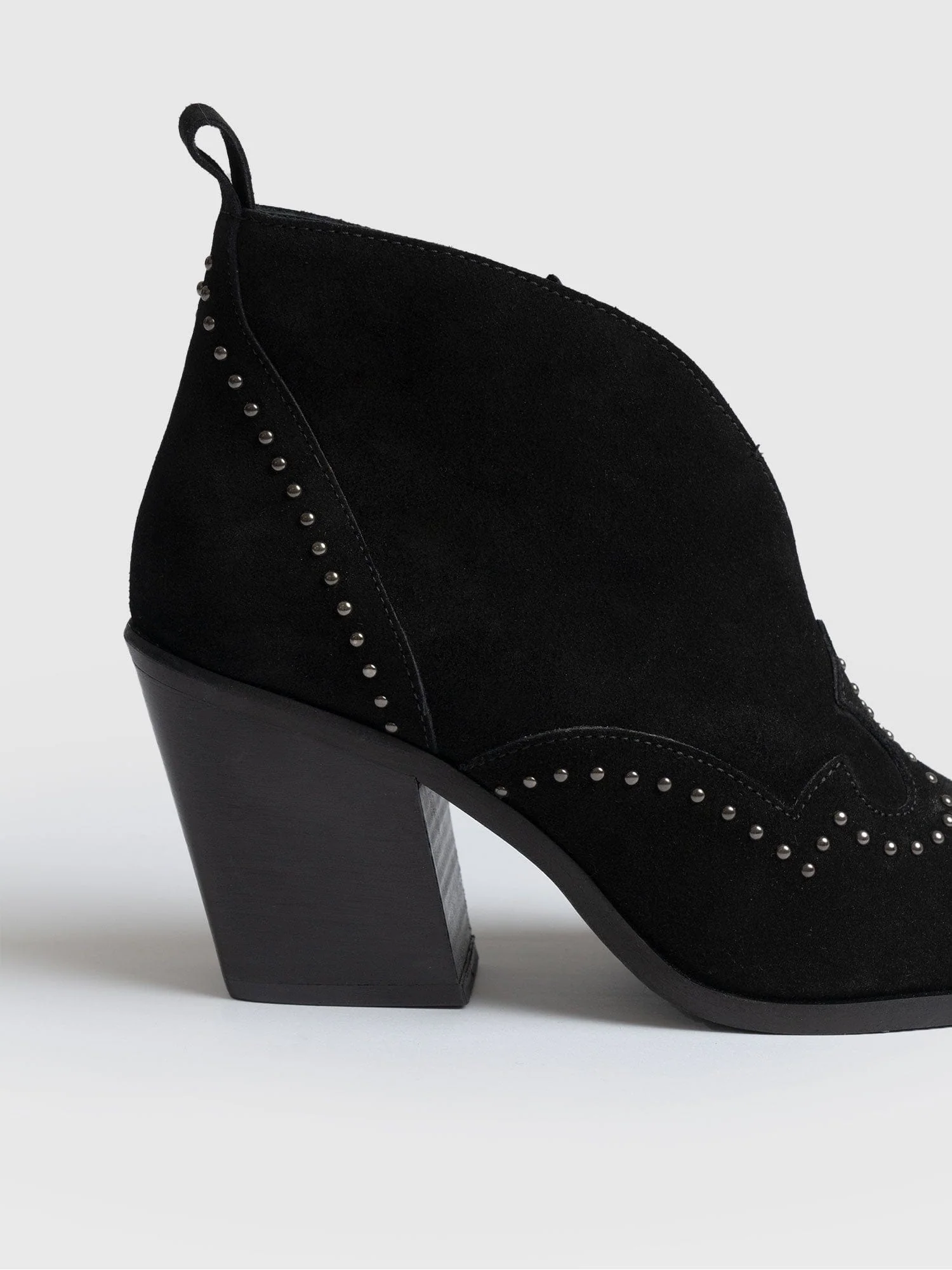 2474-dallas-studded-ankle-boot-black-1.webp
