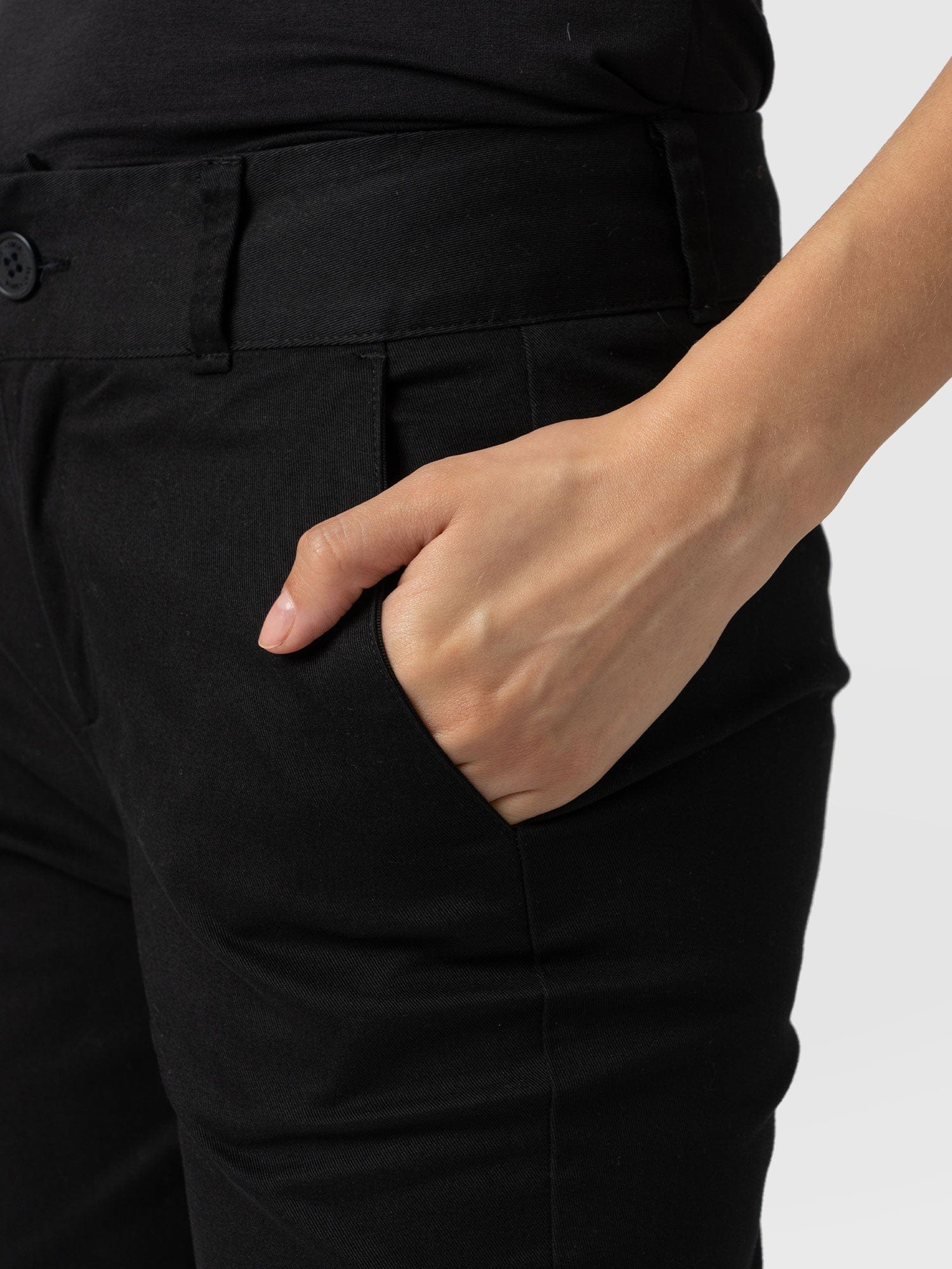 2672-eden-chino-black-1.webp