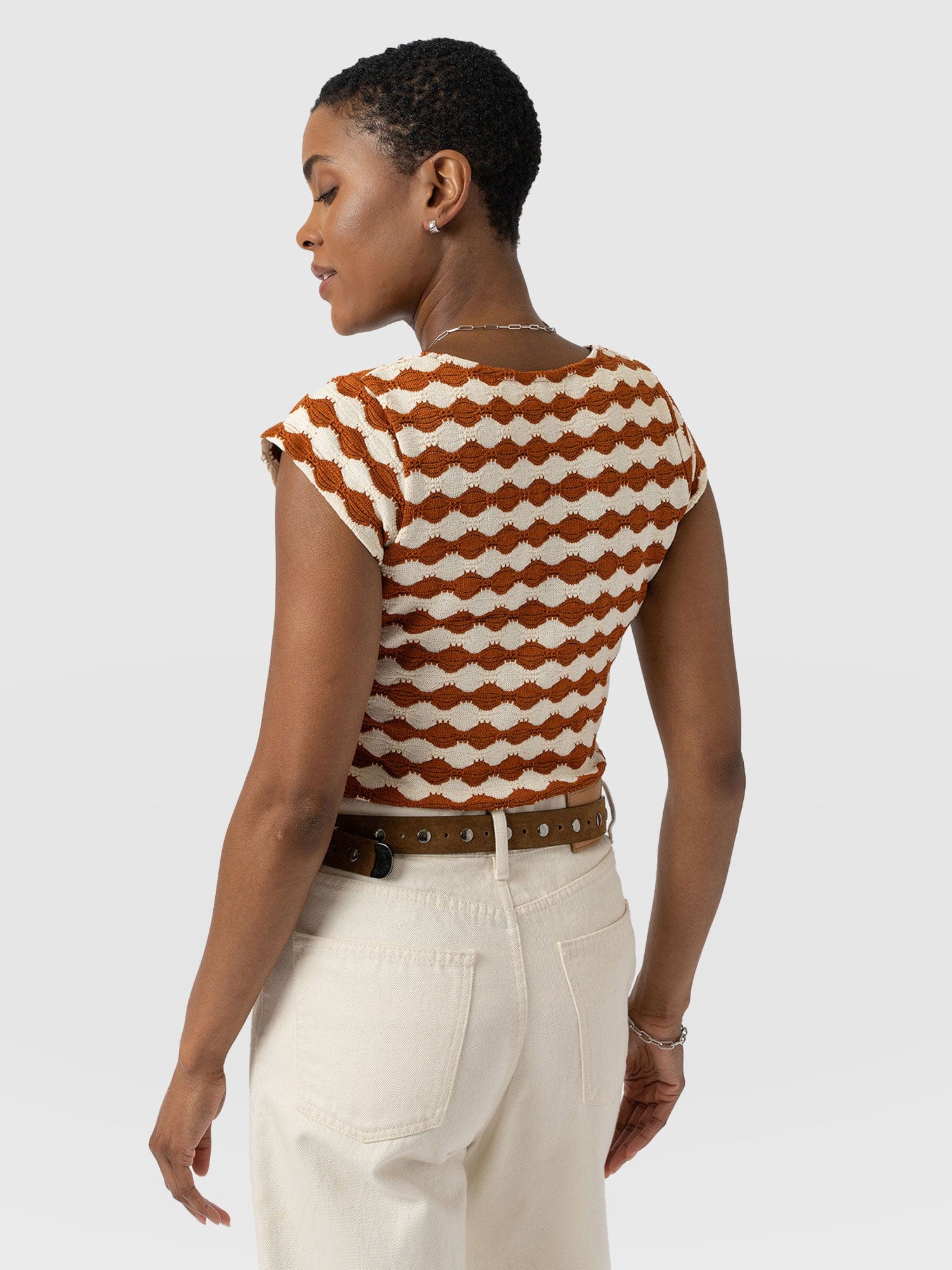 2722-elise-scoop-neck-tee-brown-cream-1.jpg
