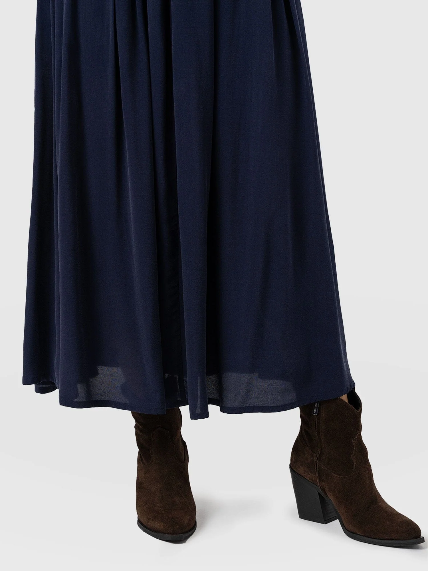 2782-eliza-pleated-skirt-navy-1.webp