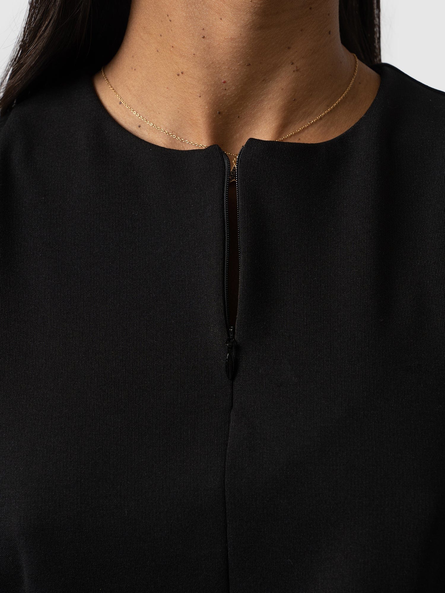 2897-esme-zip-up-top-black-1.webp