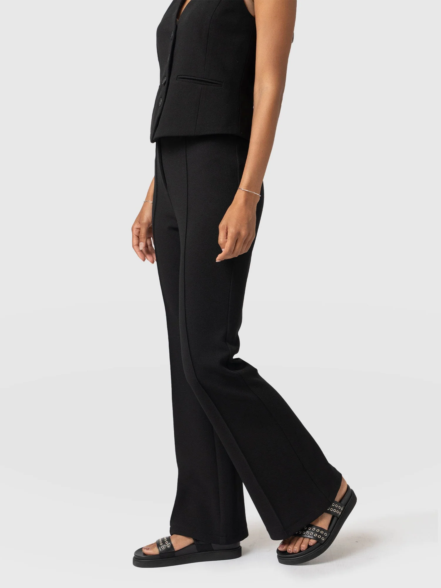 3334-freya-flared-pant-black-1.webp