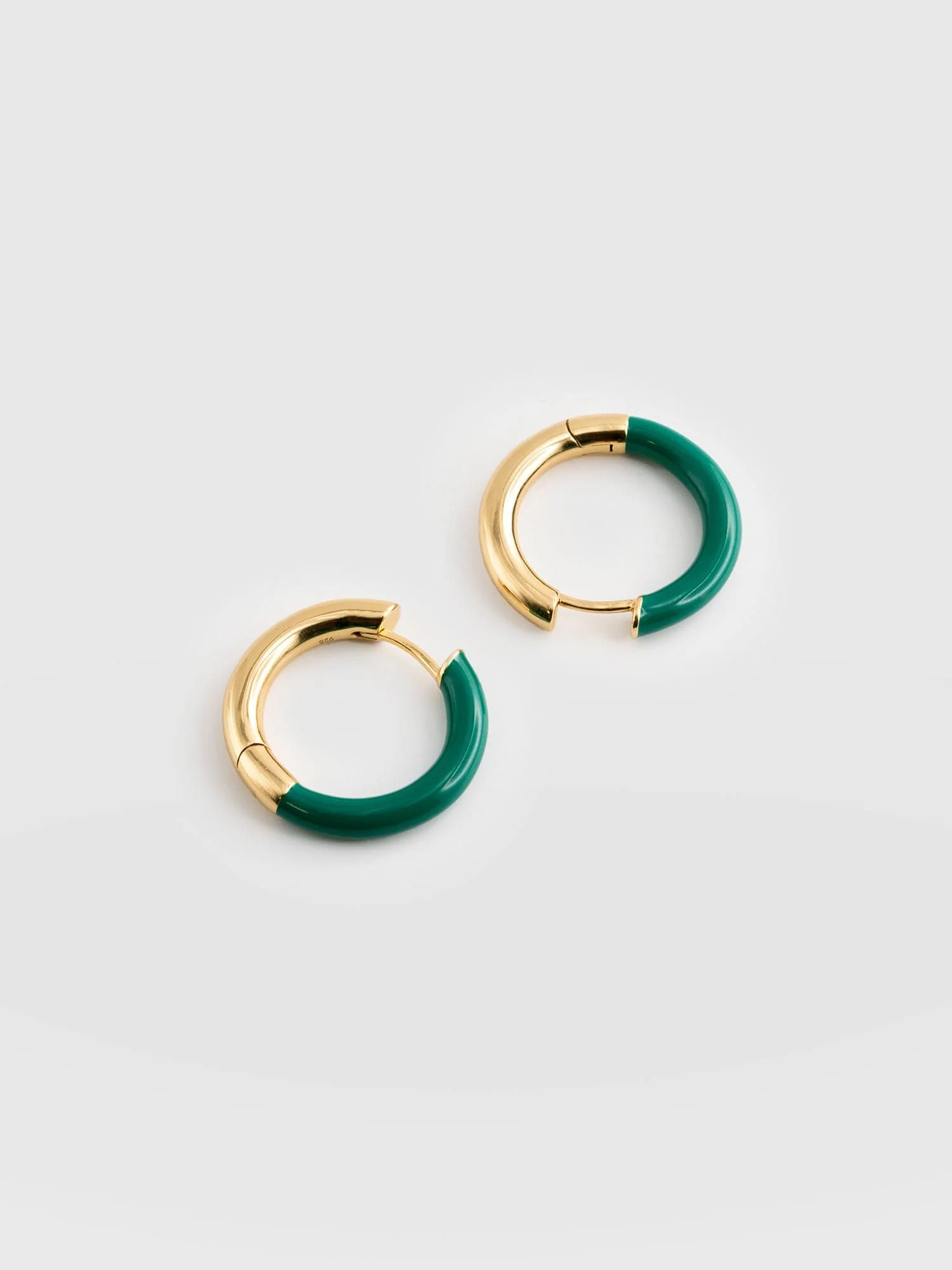 3444-gold-enamel-hoop-earrings-gold-green-1.webp