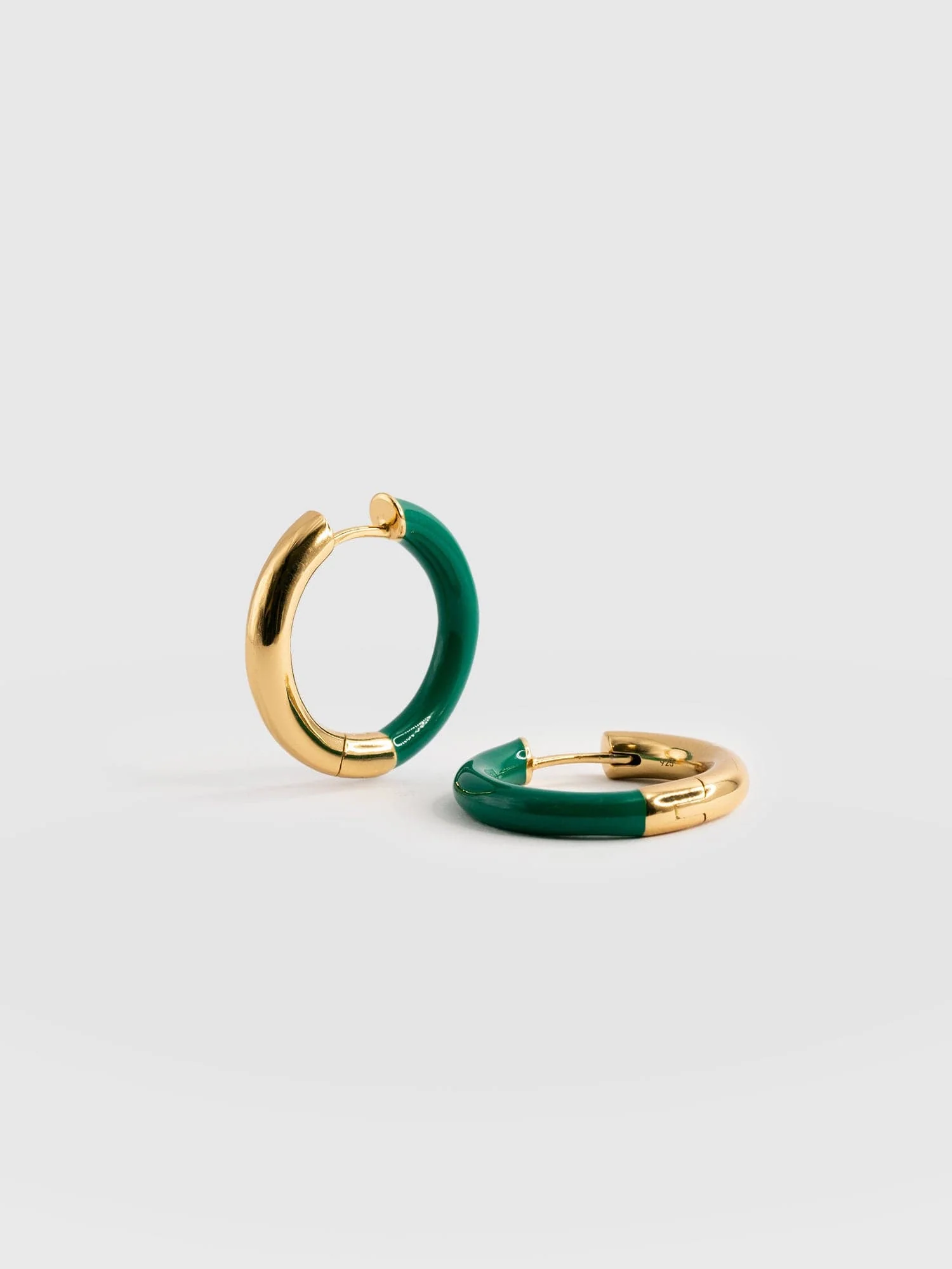 3444-gold-enamel-hoop-earrings-gold-green-1.webp