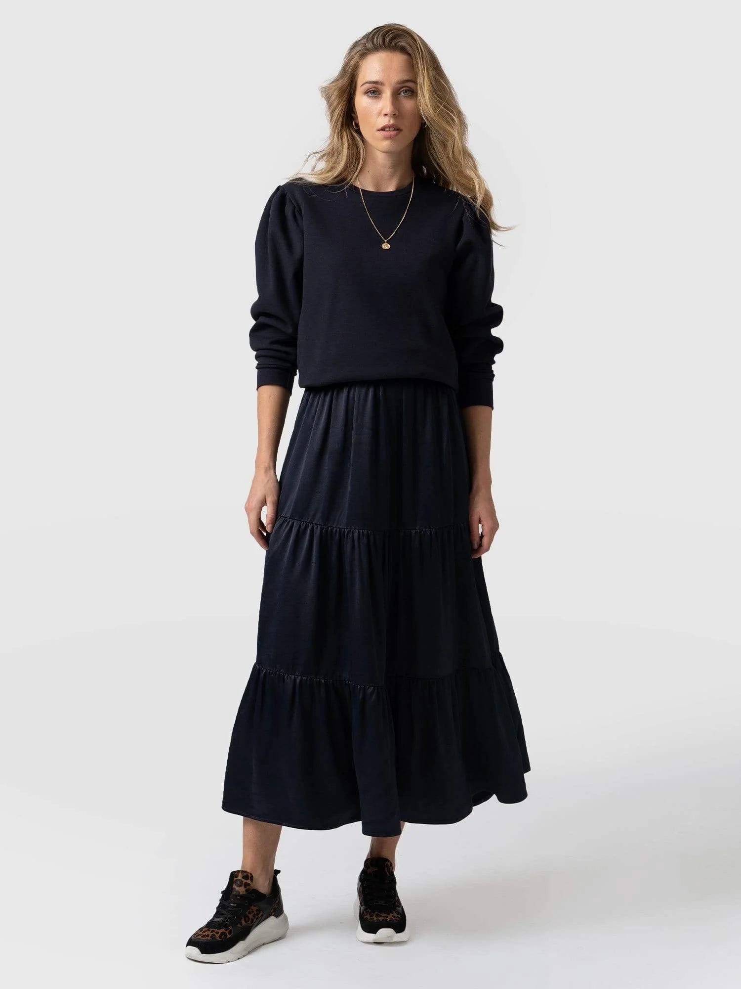 3555-greenwich-skirt-navy-viscose-1.webp