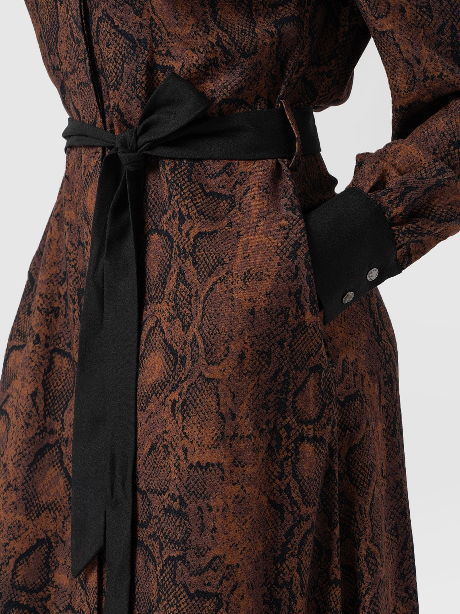 3831-jacqueline-shirt-dress-brown-snake-1.jpg