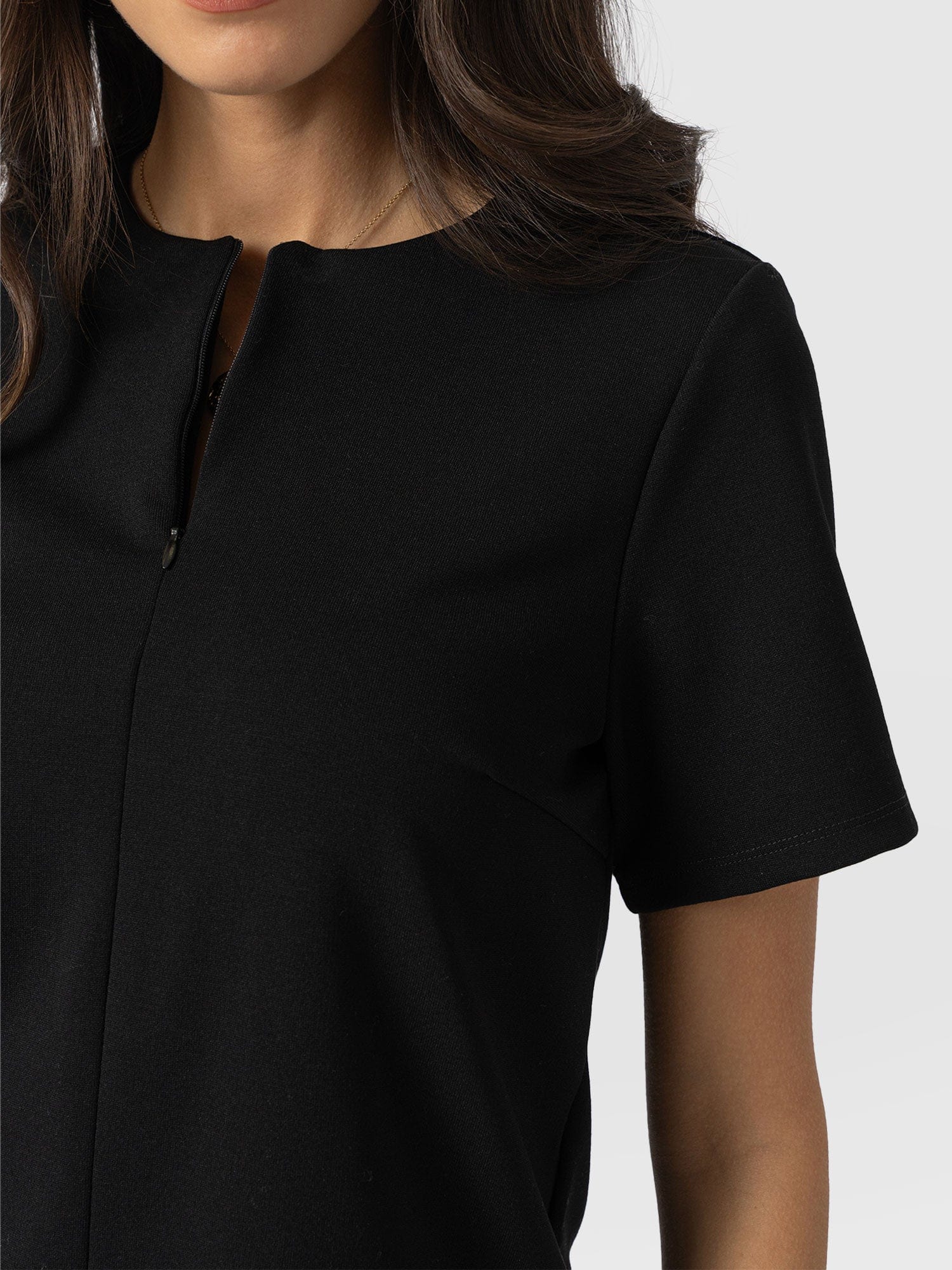 4153-keller-zip-up-tee-black-1.webp