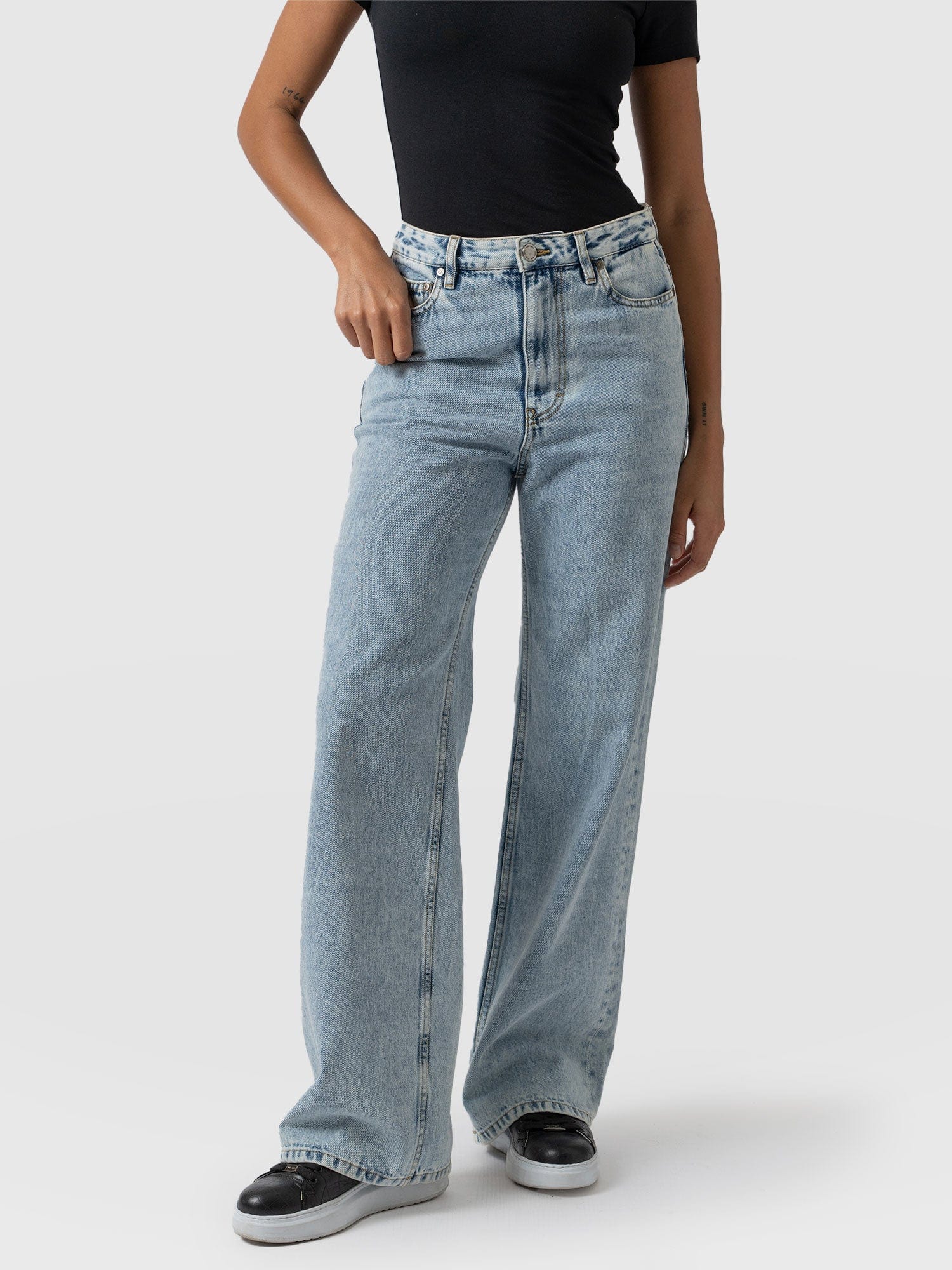 42-adjustable-wide-leg-jeans-pale-blue-1.jpg