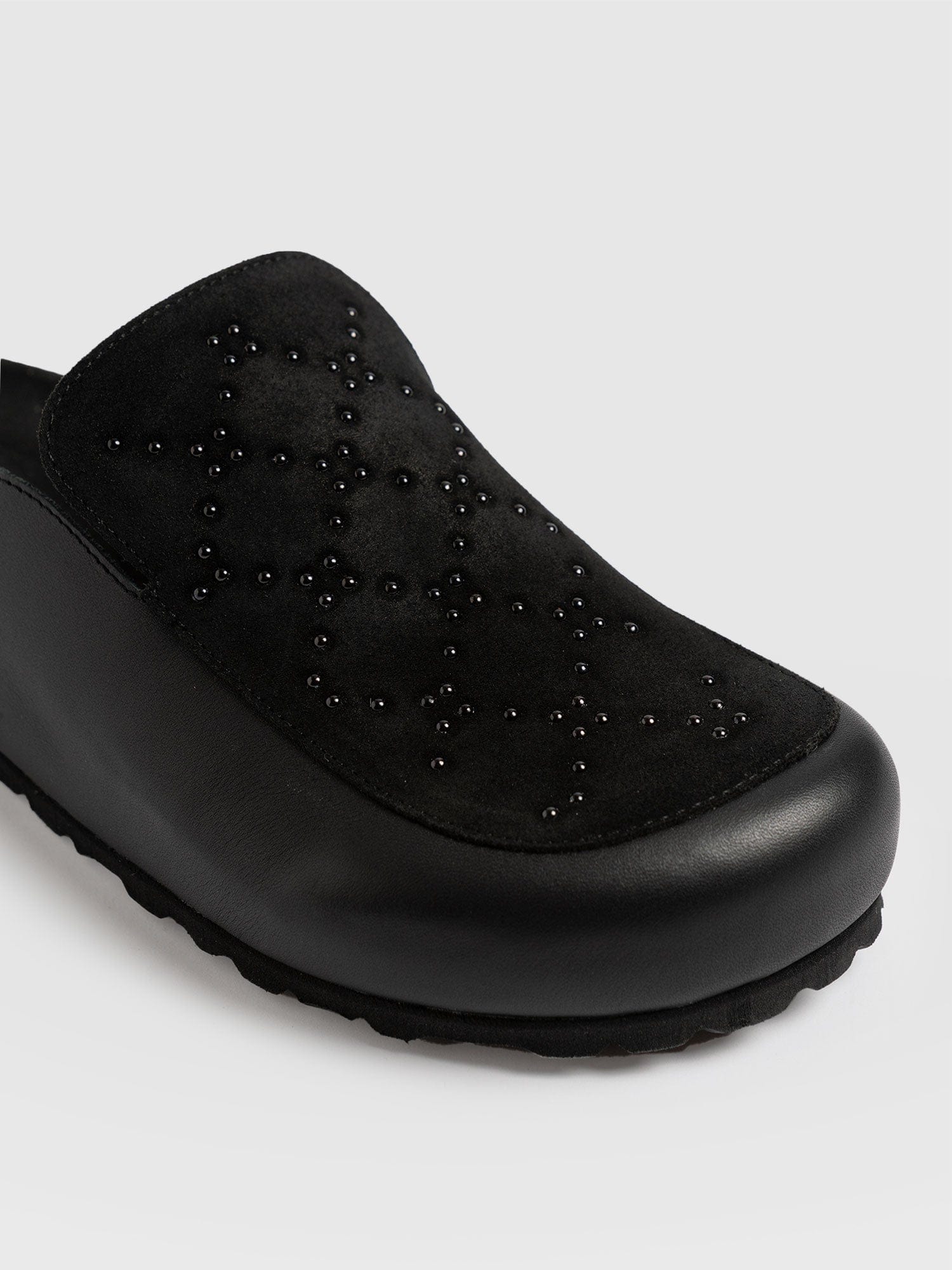 4351-lottie-studded-clogs-black-1.jpg