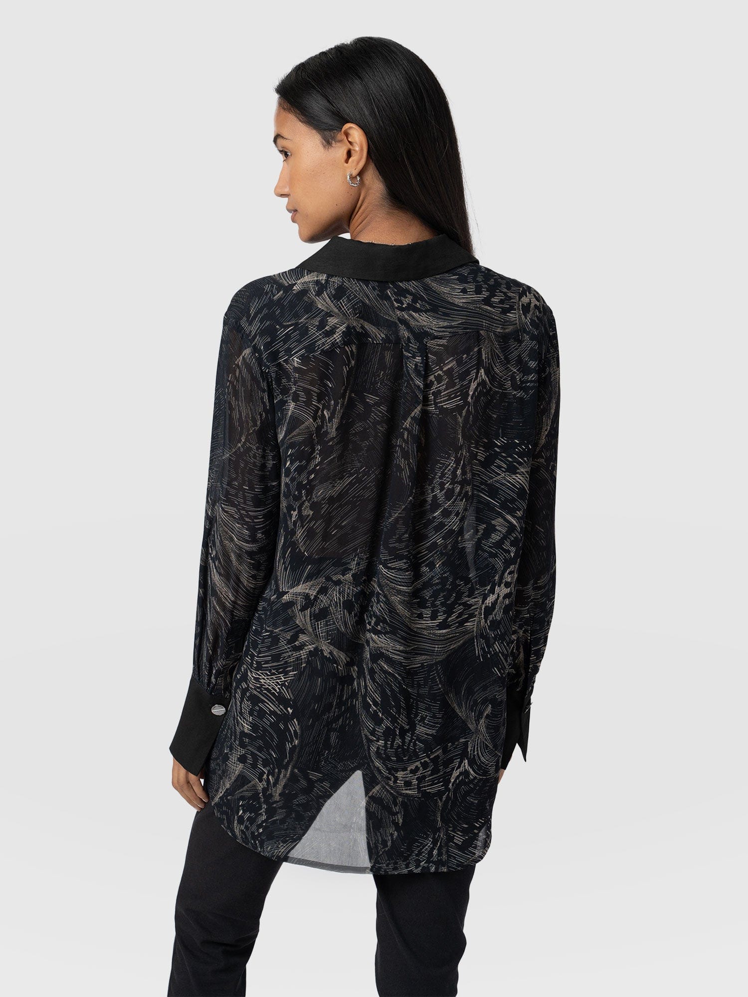 4469-madison-shirt-spot-feather-1.webp
