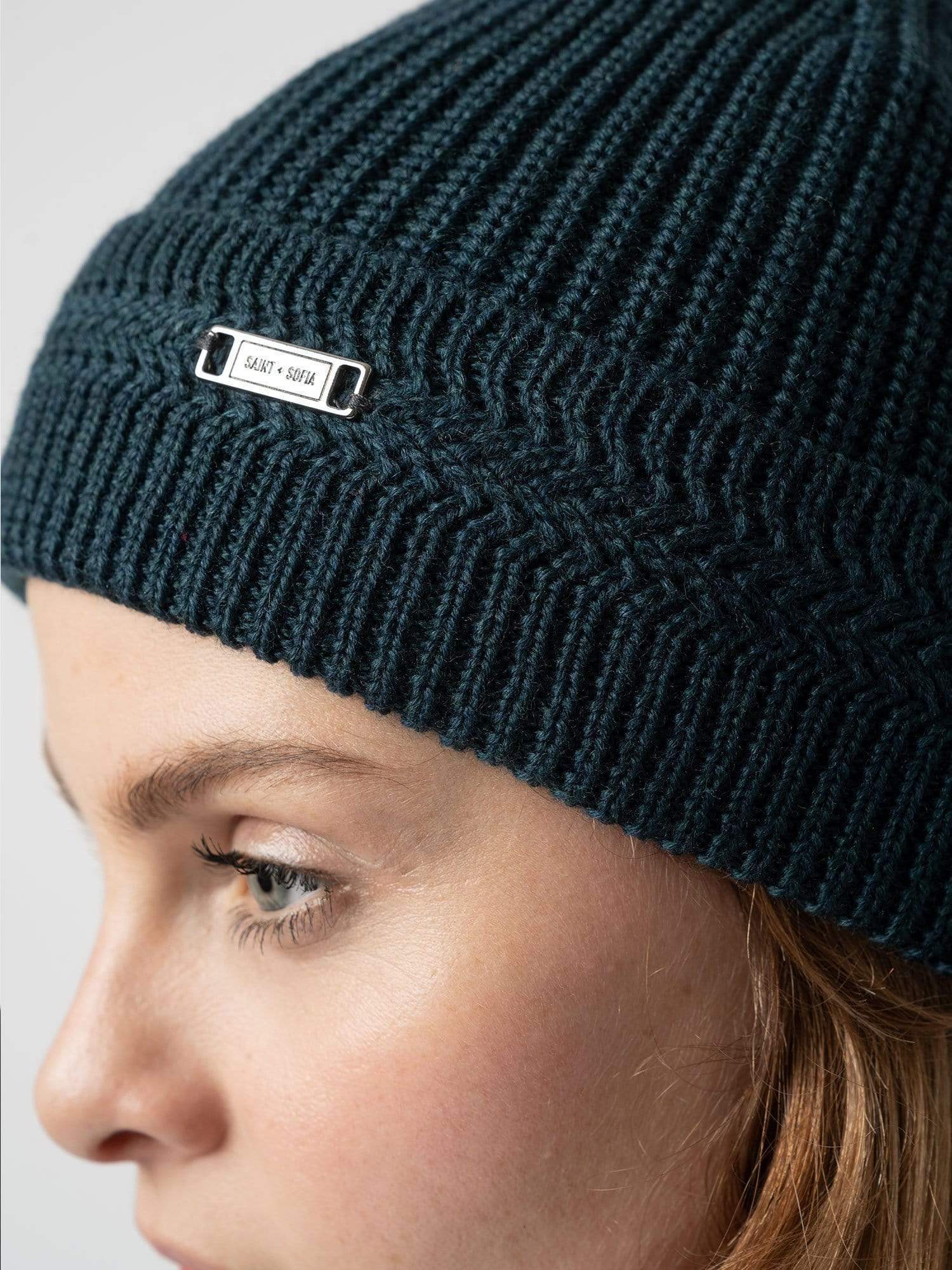 4684-merino-beanie-petrol-1.jpg