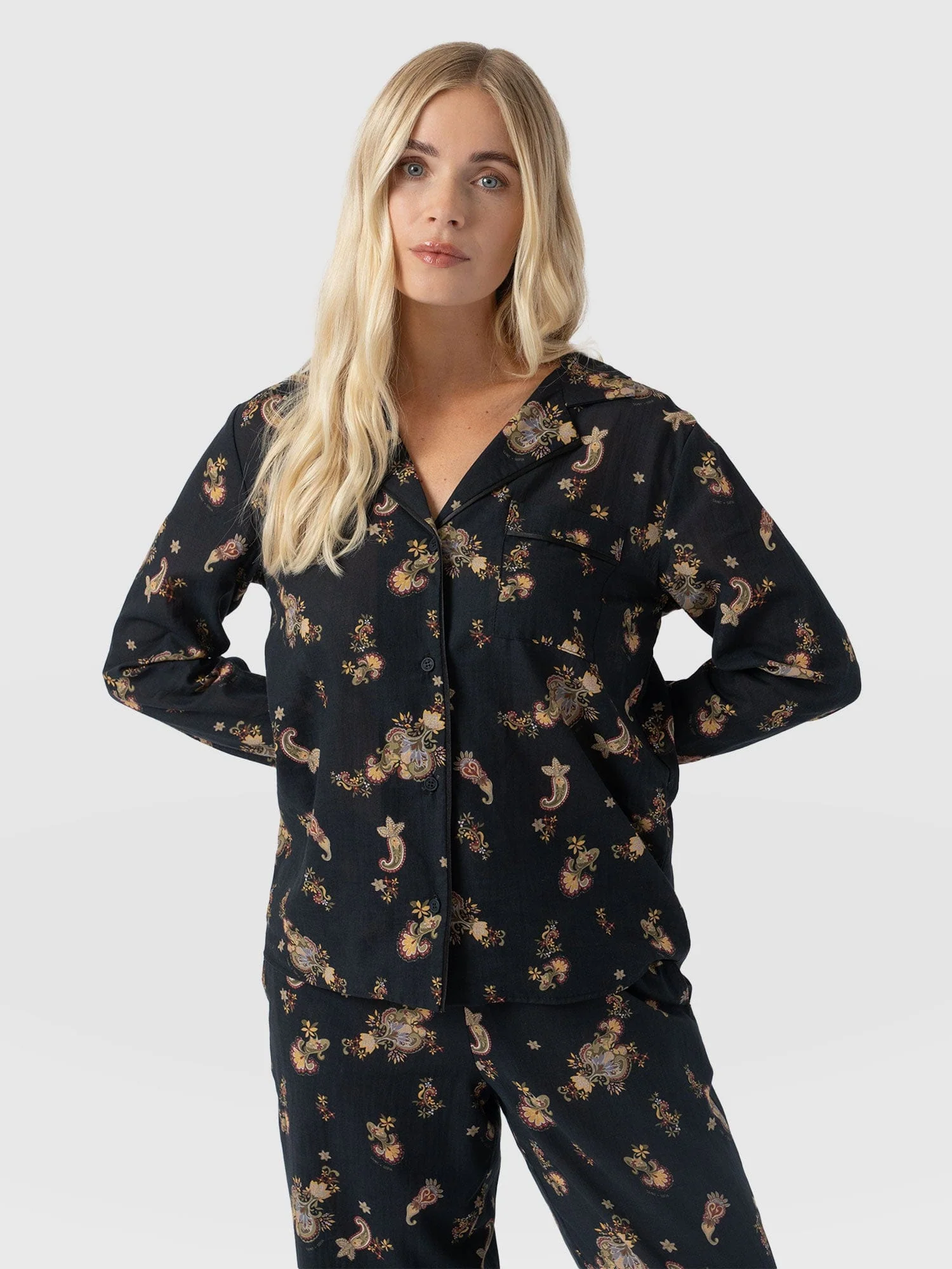 4782-norah-loungewear-set-black-paisley-1.jpg