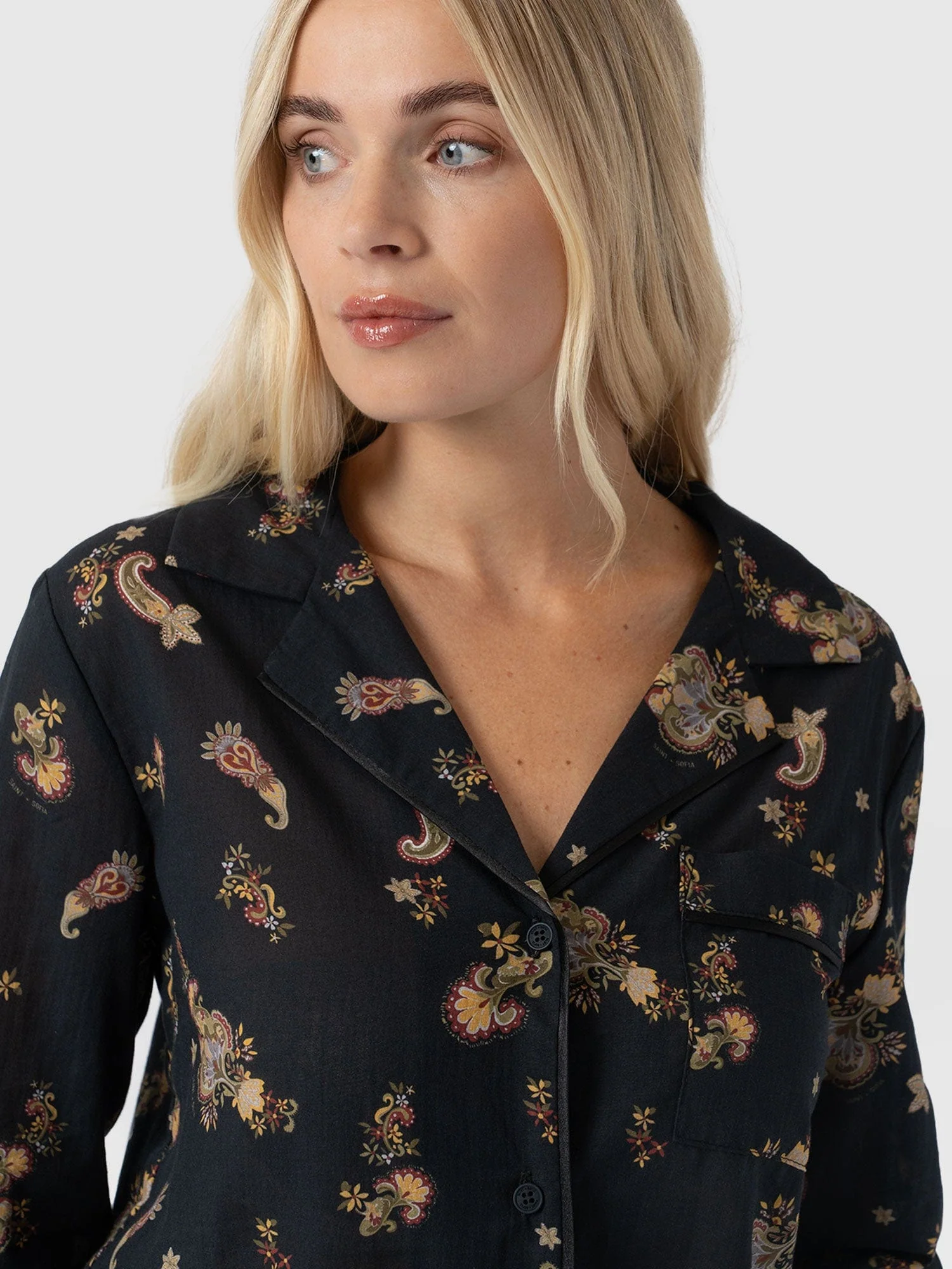 4782-norah-loungewear-set-black-paisley-1.jpg
