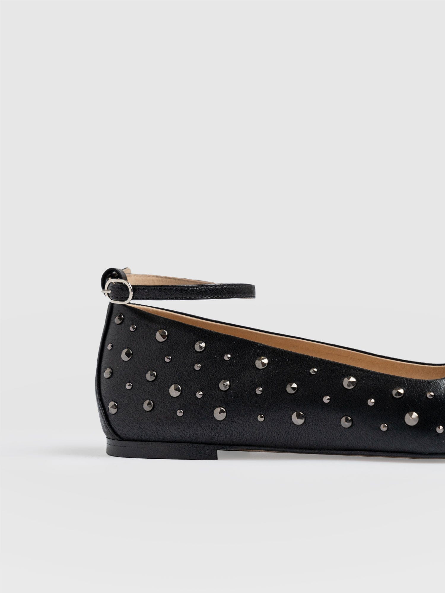 4986-ophelia-leather-ballerinas-black-studded-1.jpg