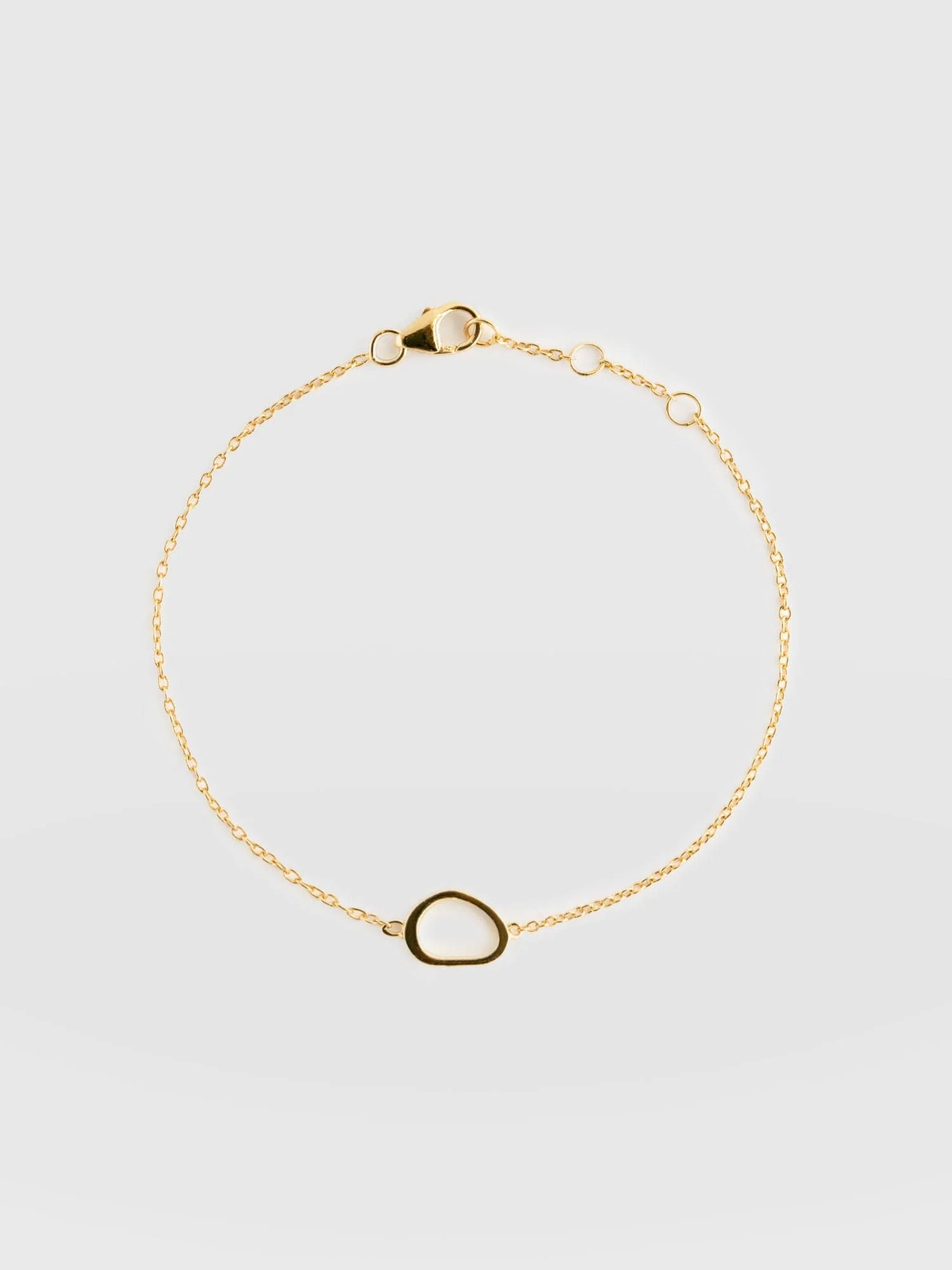 4994-organic-open-oval-bracelet-gold-1.webp