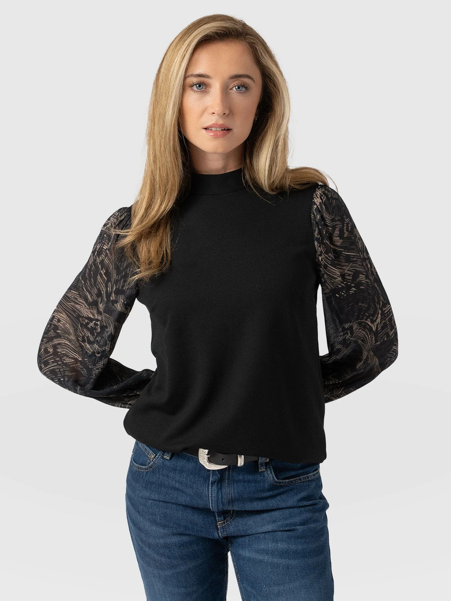 5117-penny-puff-sleeve-long-sleeve-top-spot-feather-1.webp