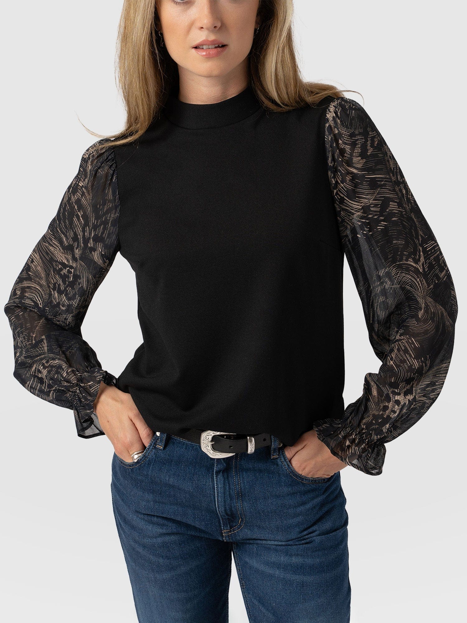 5117-penny-puff-sleeve-long-sleeve-top-spot-feather-1.webp