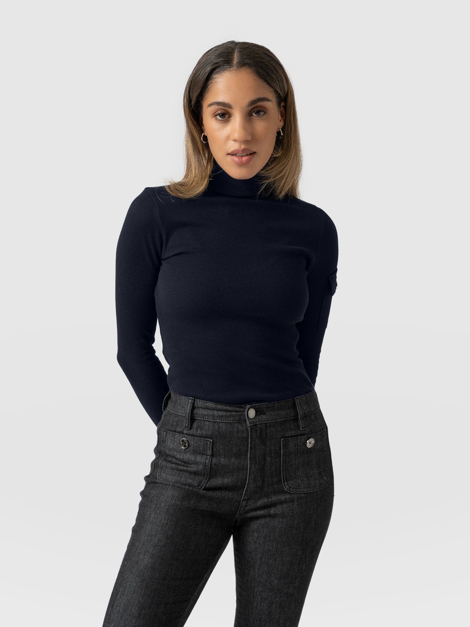 Pocket Turtle Neck - Navy