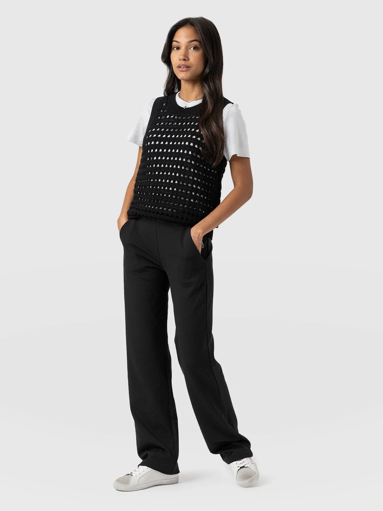 5213-putney-pant-black-1.webp
