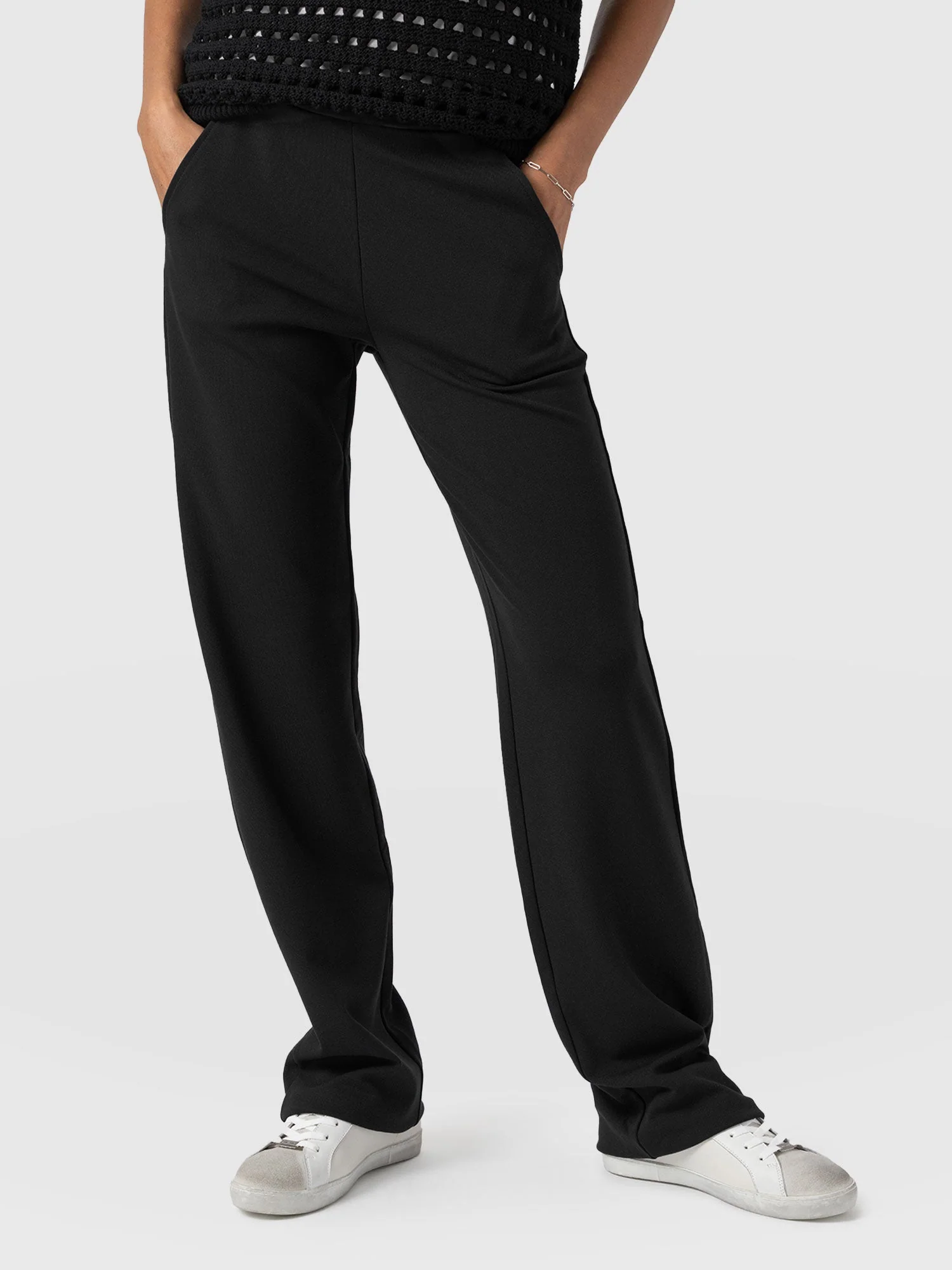 5213-putney-pant-black-1.webp