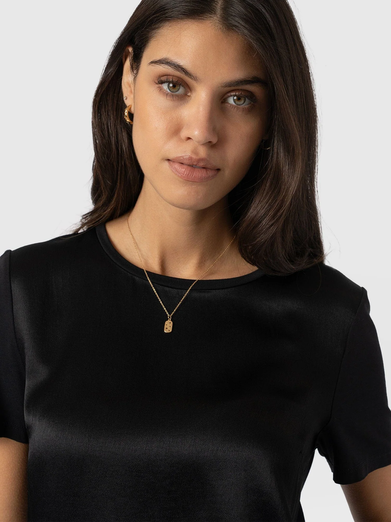 5352-rayner-contrast-tee-black-1.webp