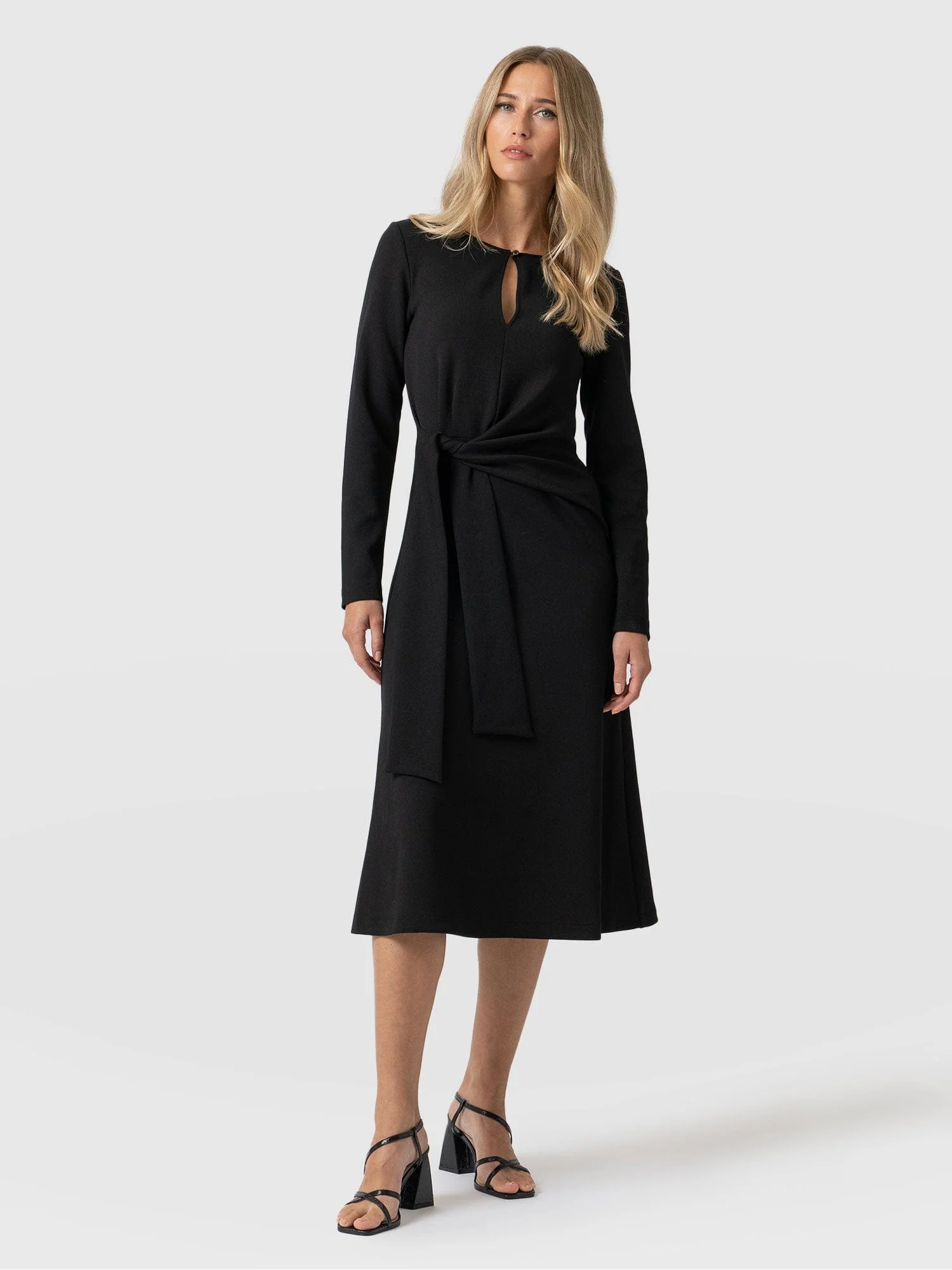 5412-reagan-knot-dress-black-1.webp