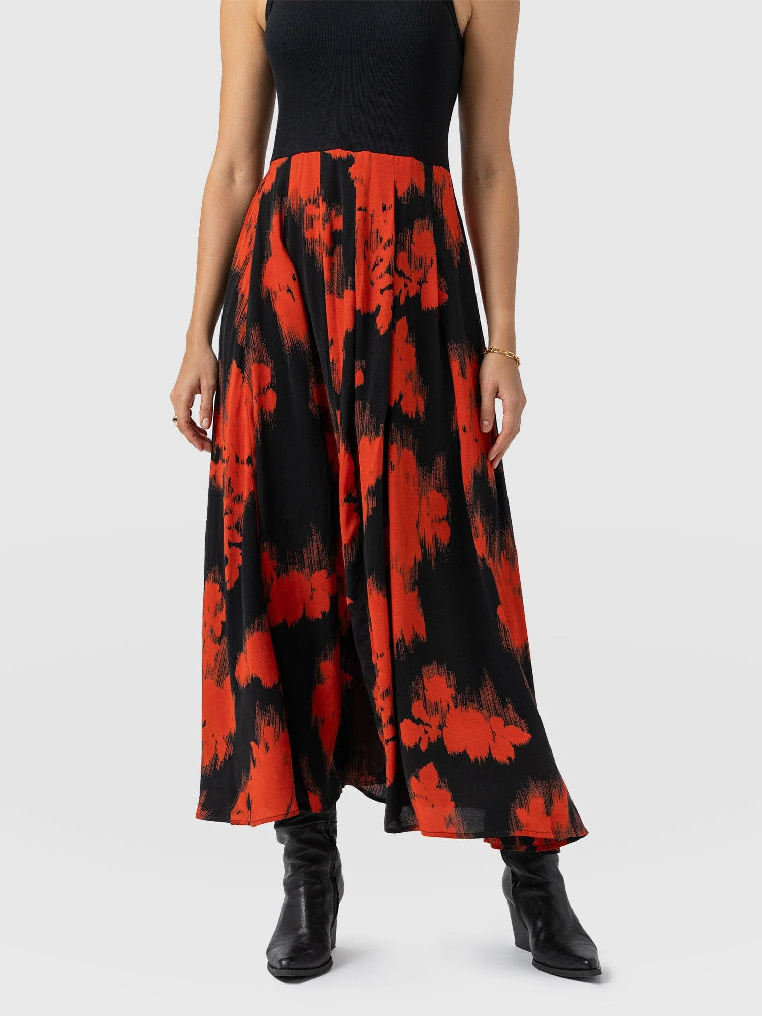 5498-renee-contrast-dress-orange-fade-floral-1.webp