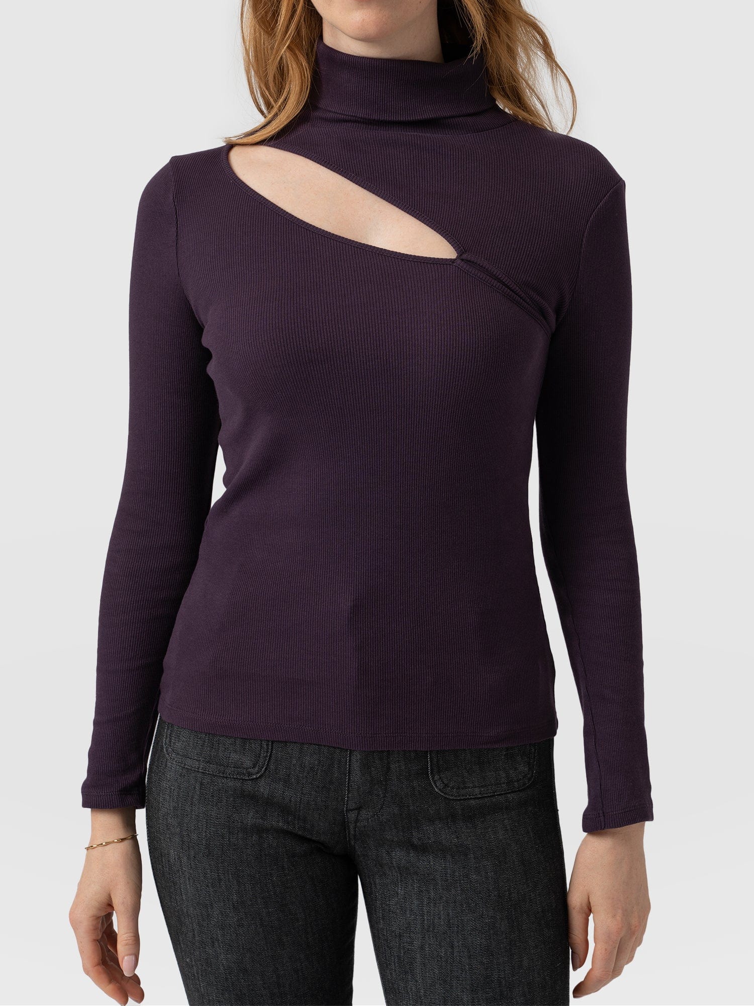 5568-reveal-turtle-neck-plum-1.jpg