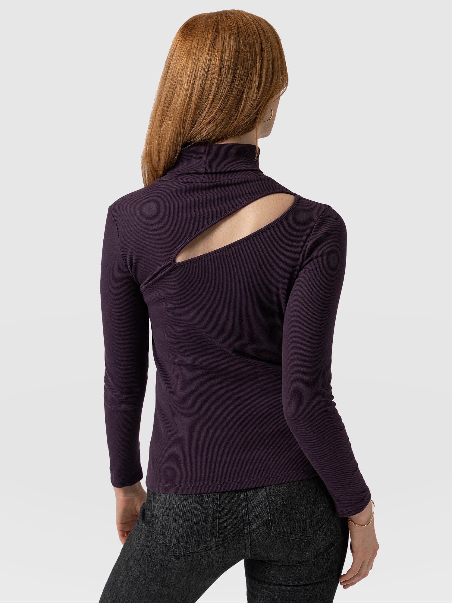 5568-reveal-turtle-neck-plum-1.jpg