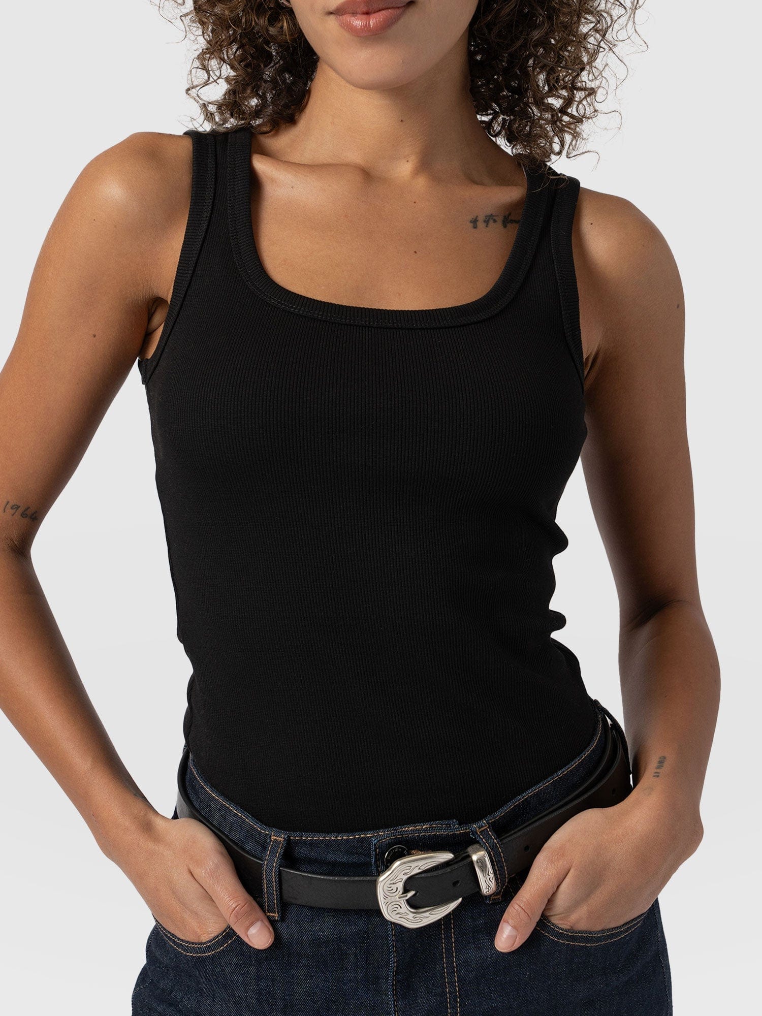 572-asher-scoop-neck-vest-black-1.webp