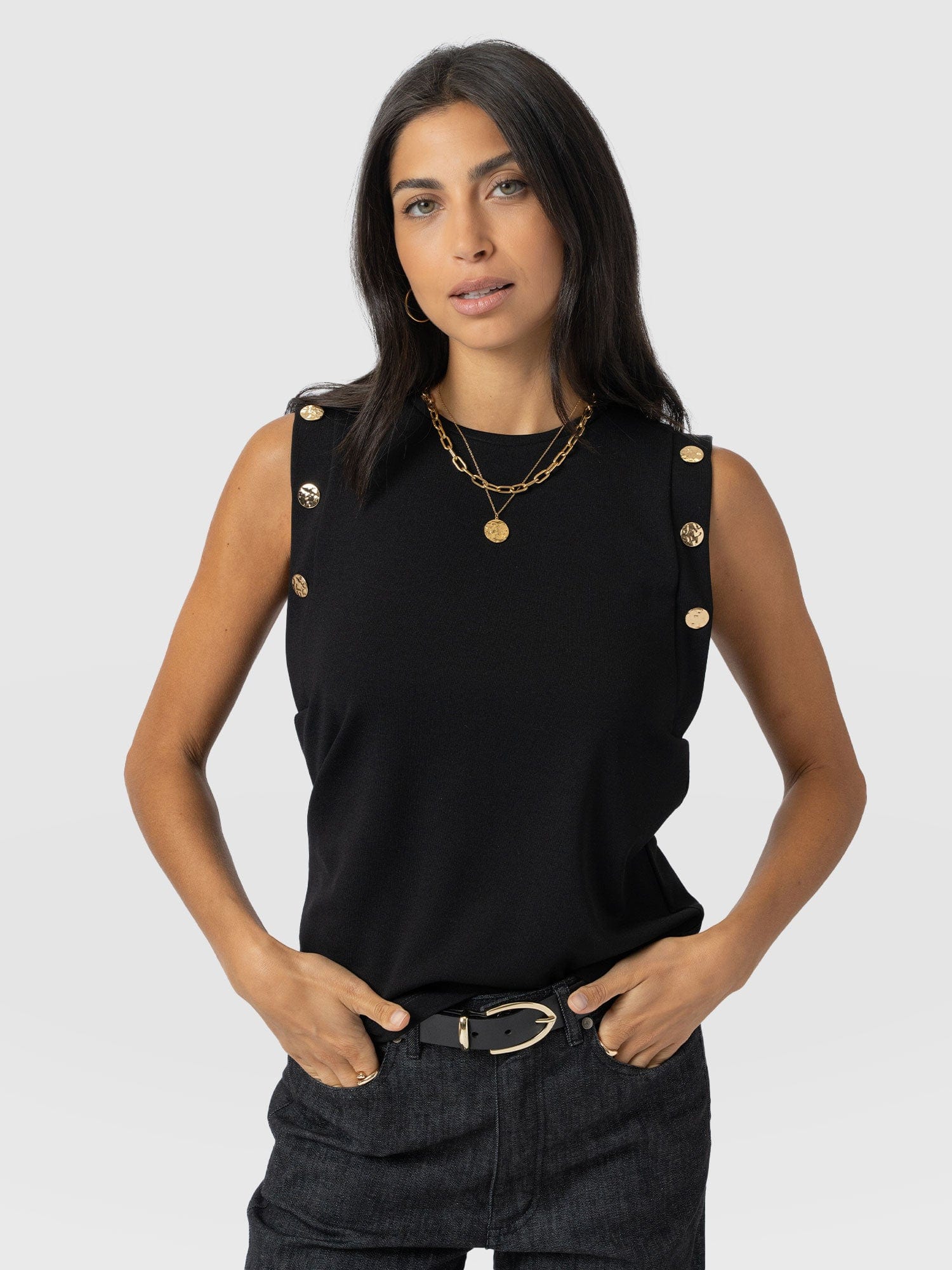 Rowan Tee - Black - Molten