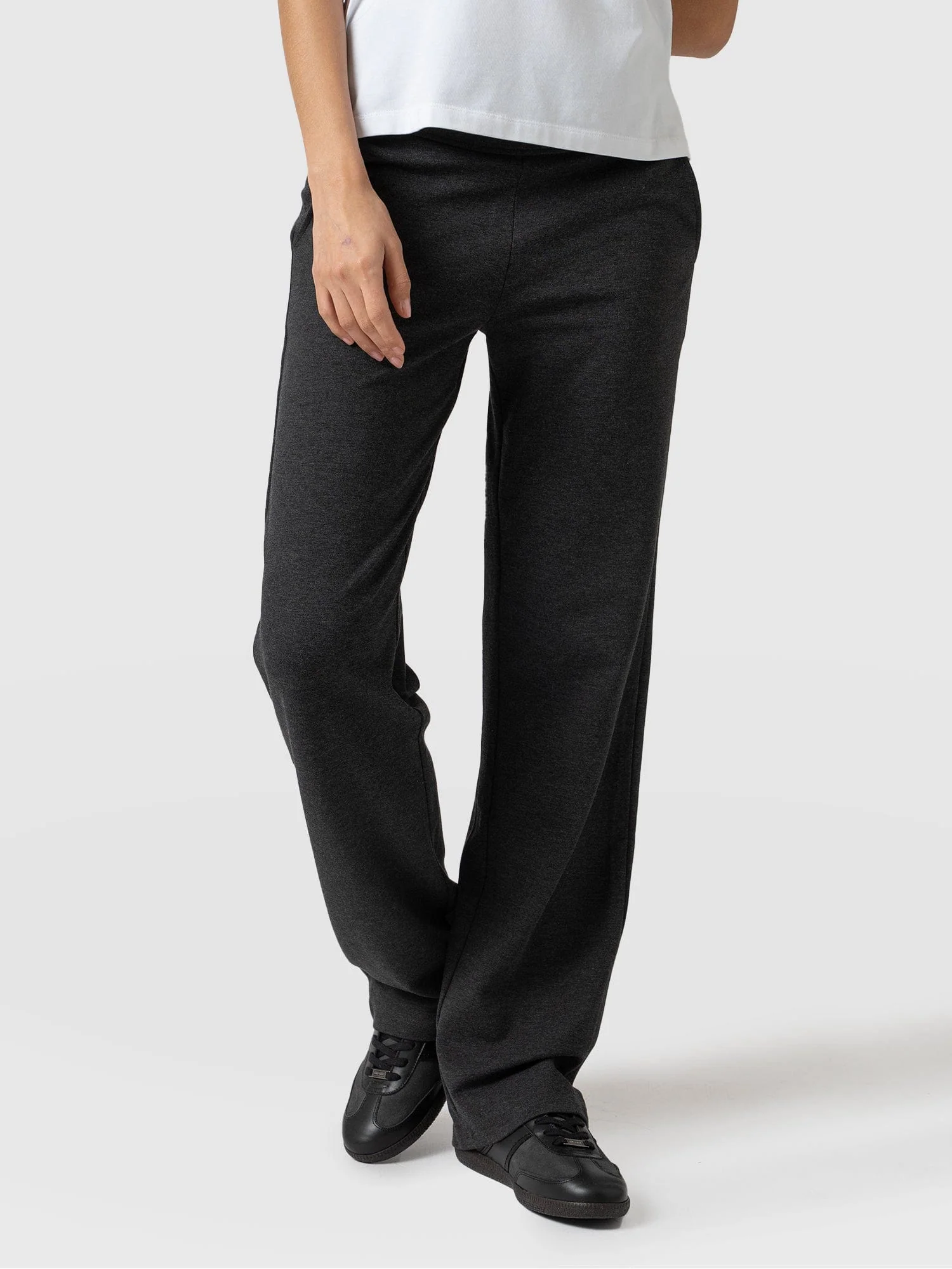 6098-runway-pant-charcoal-1.webp