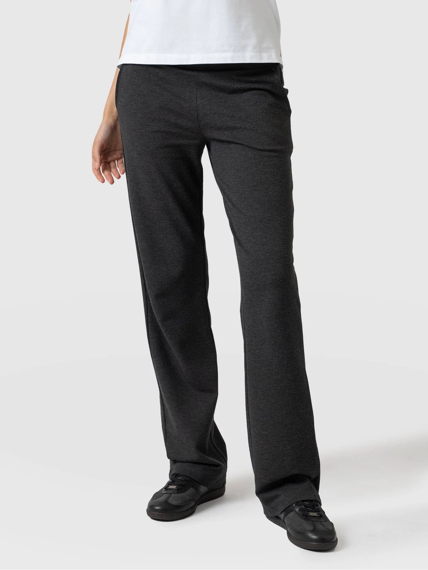 6098-runway-pant-charcoal-1.webp