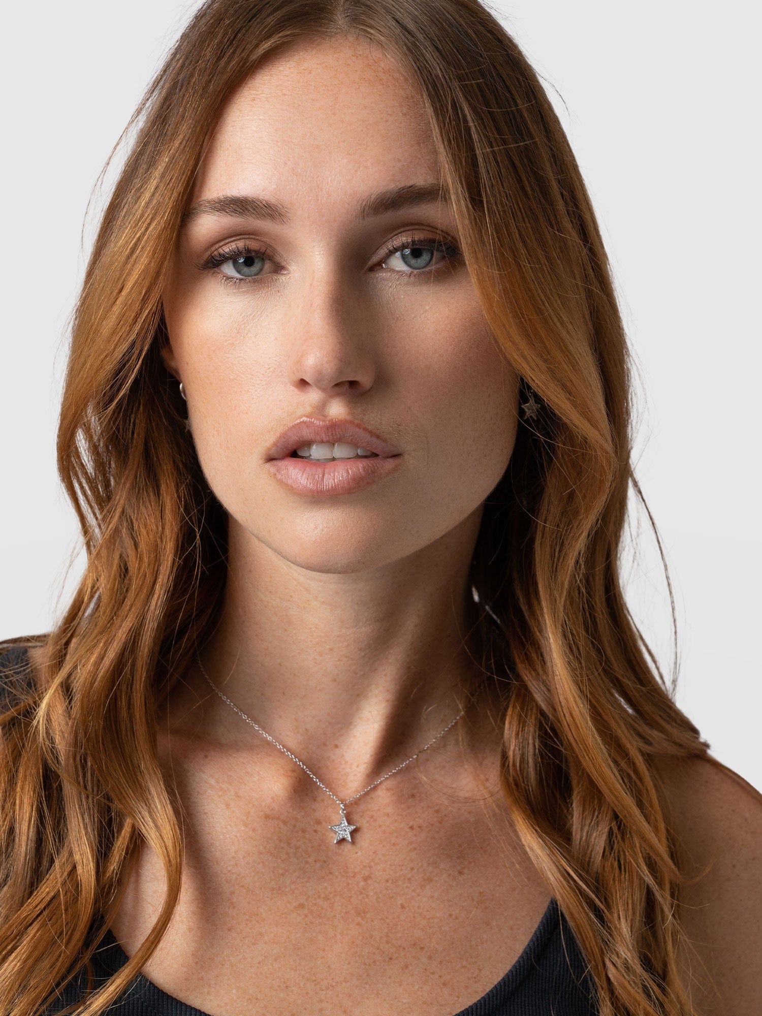 614-astral-star-necklace-silver-1.webp