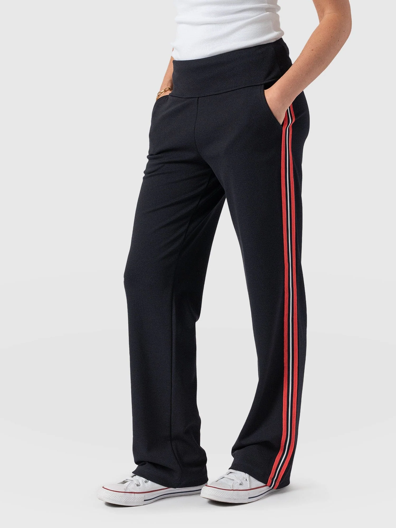 6174-runway-pant-navy-red-stripe-1.webp