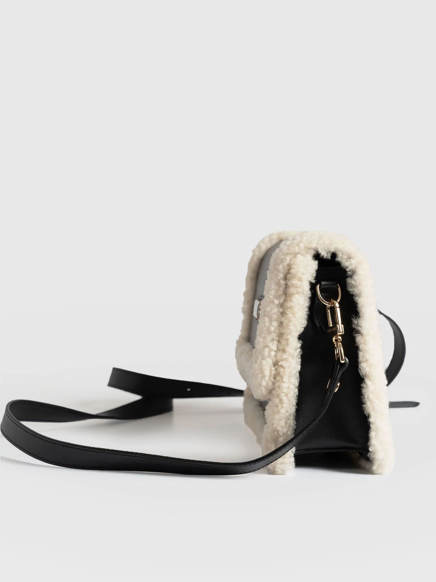 6202-rylee-cross-body-bag-black-ecru-1.webp