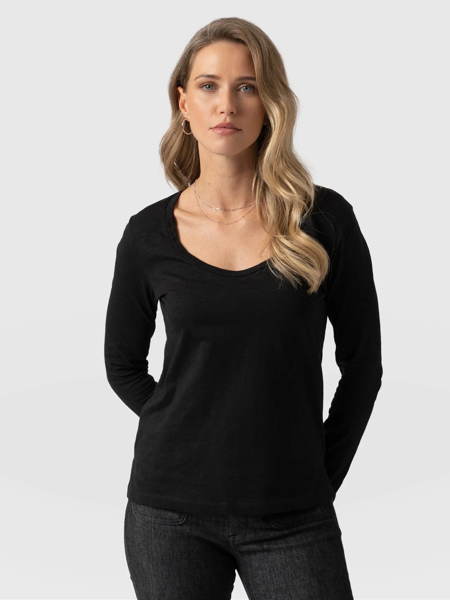 6269-scoop-neck-long-sleeve-tee-black-1.webp